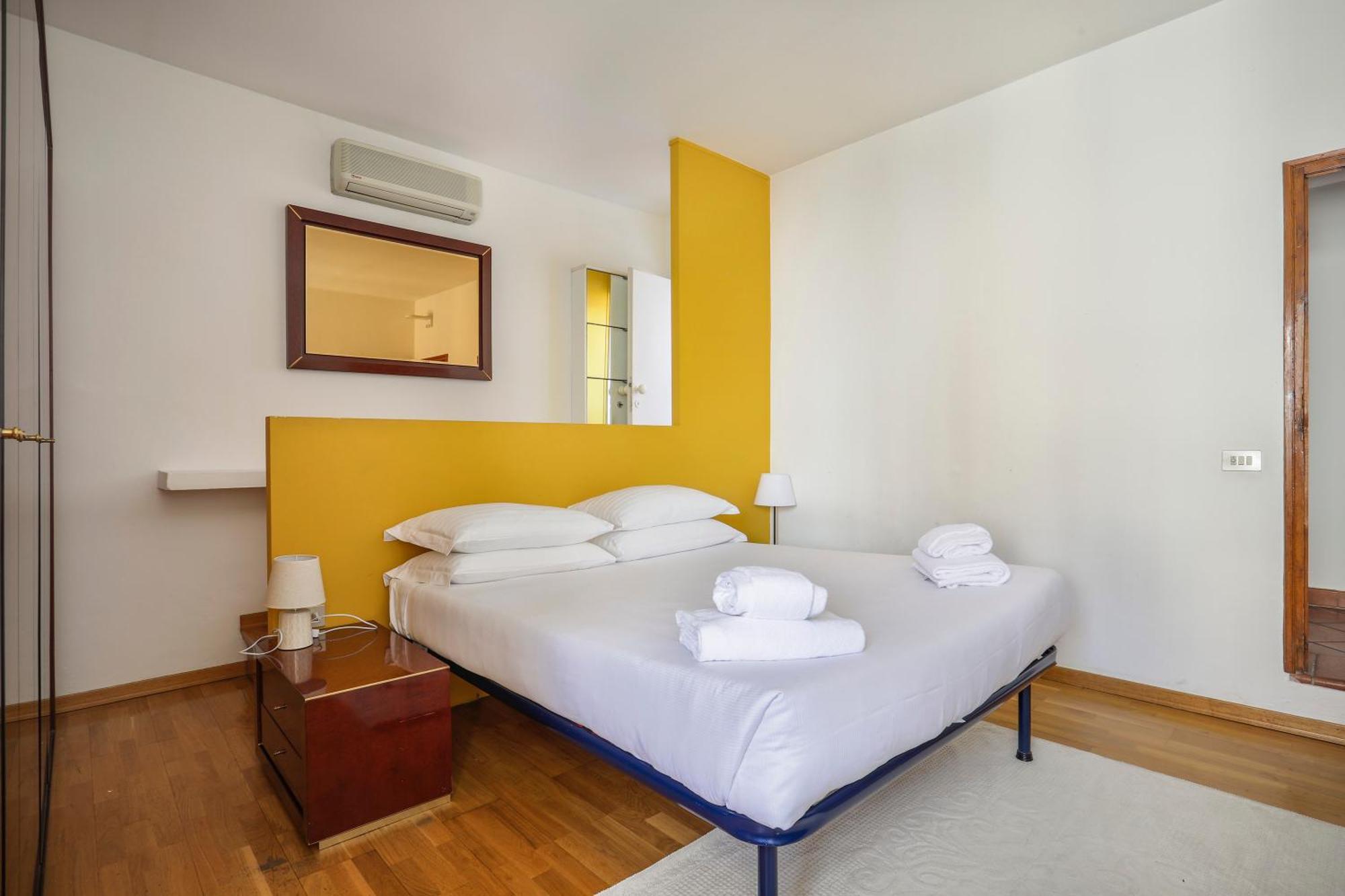 Bright Last-floor With Terrace Leilighet