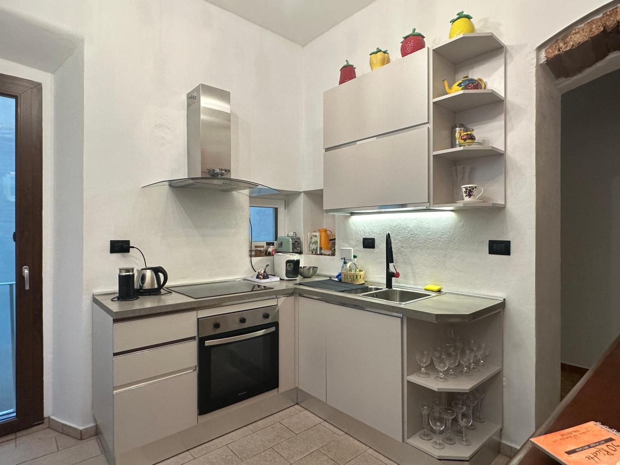 Apartment Stylish & Cozy In The Heart Of *