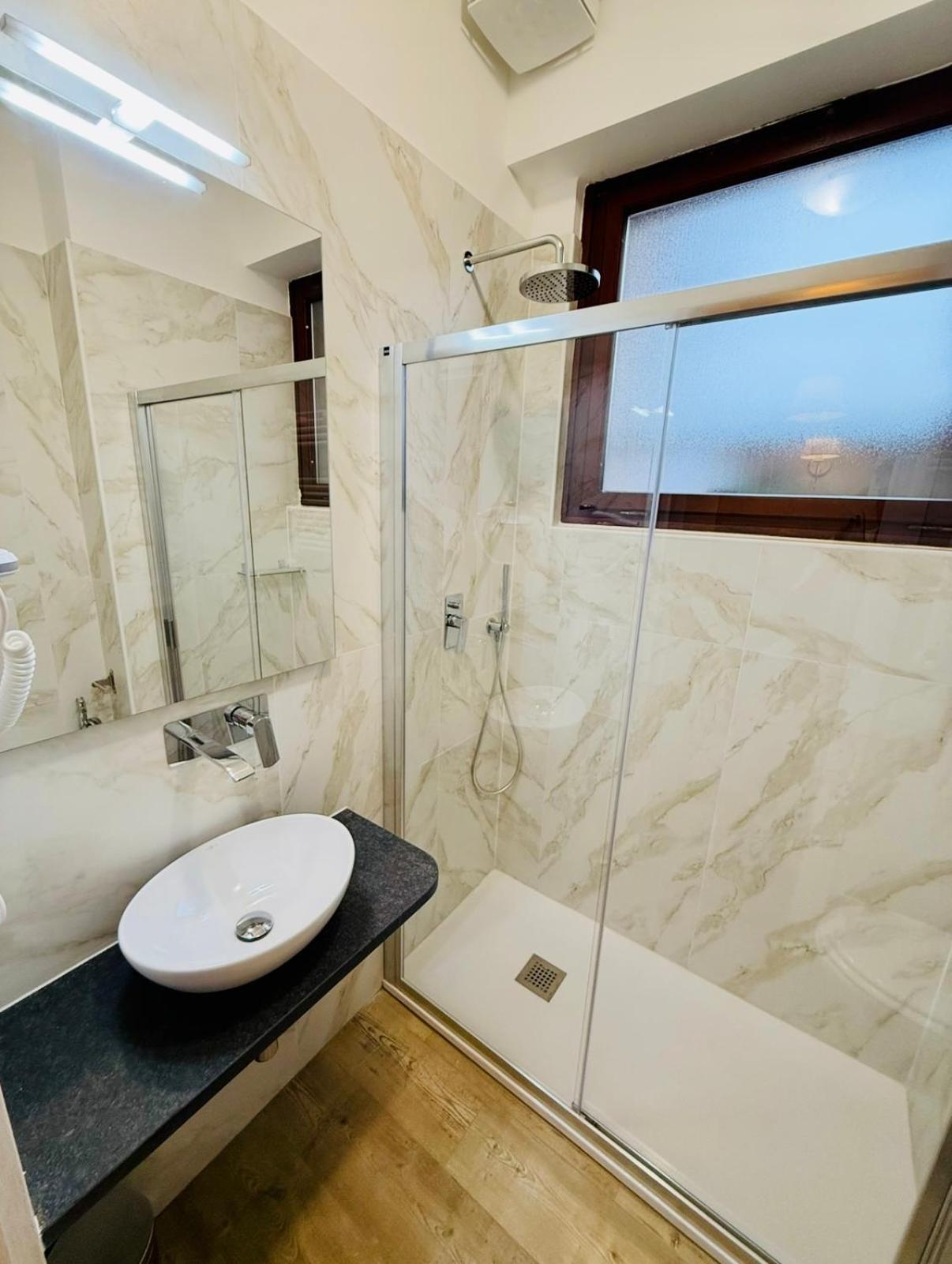 La Boutique By Rjgal Bed & Breakfast Firenze
