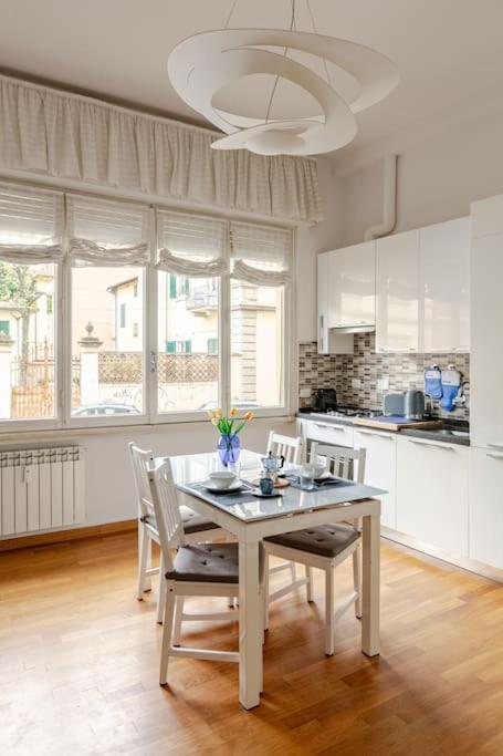 Bright & Cozy, Easy To Reach In Appartamento *