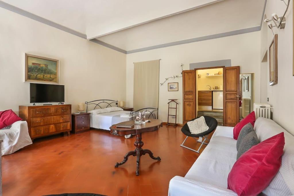 Spacious & Bright, Next To The Duomo Of Florence, Michelangelo, With Patio *