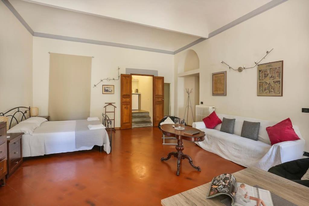 Spacious & Bright, Next To The Duomo Of Florence, Michelangelo, With Patio Appartamento Firenze