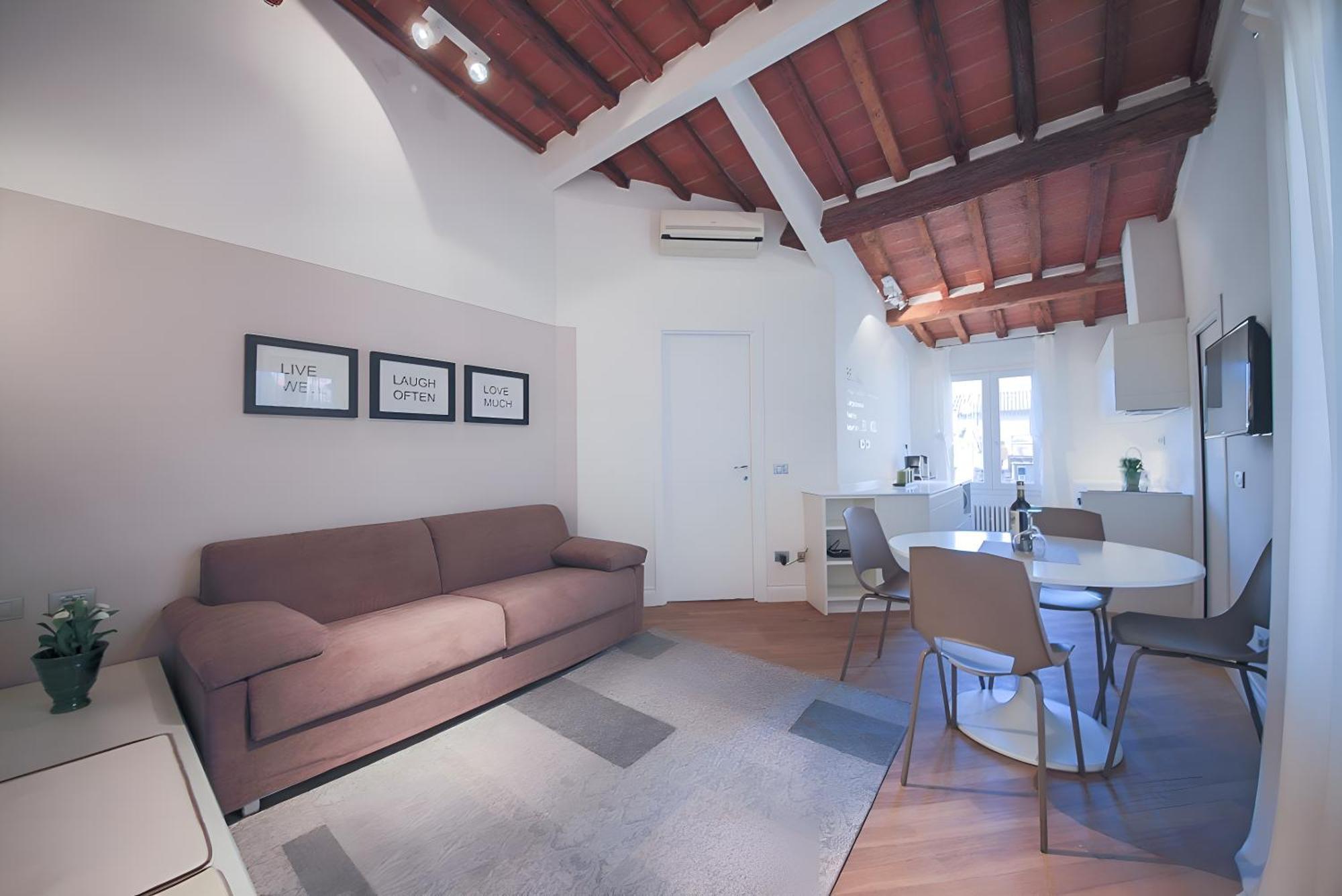 Apartment Elegant And Bright Flat Near The Duomo