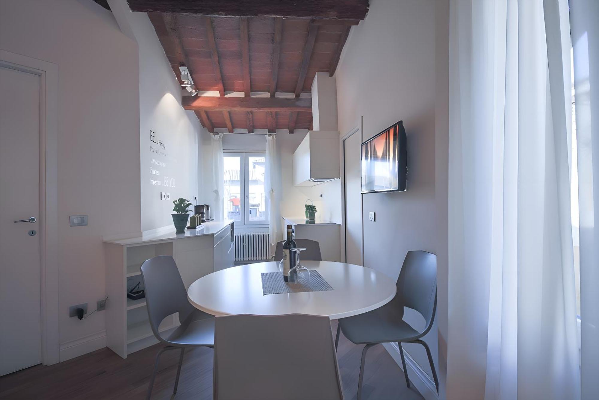 Elegant And Bright Flat Near The Duomo Apartment Florence