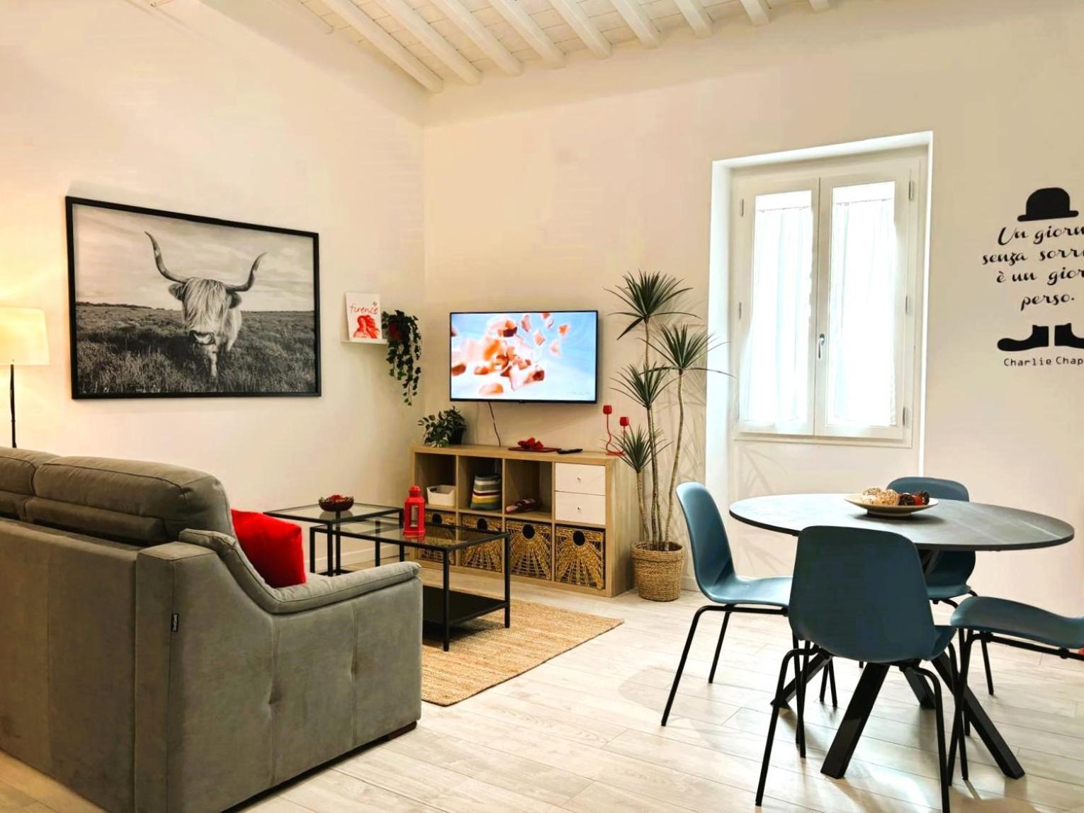 Red Lily Firenze