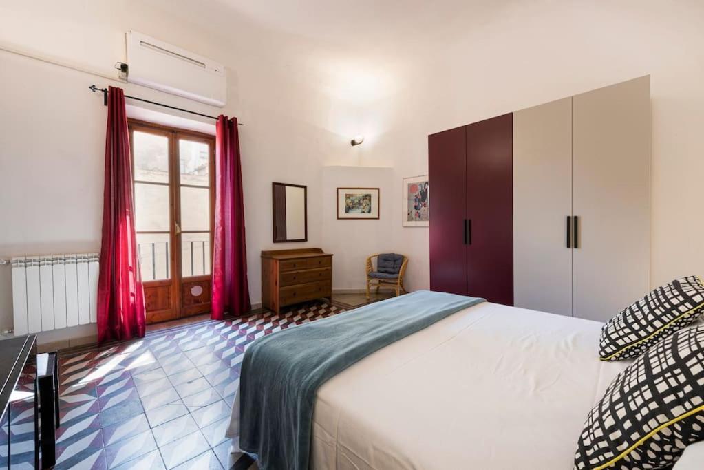 Leilighet Live Like A Florentine Next To Santa Croce Square Firenze