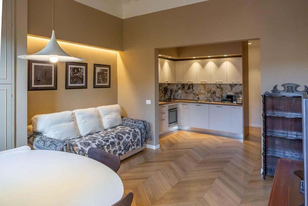 Santa Maria Novella Patio Flat Appartamento *