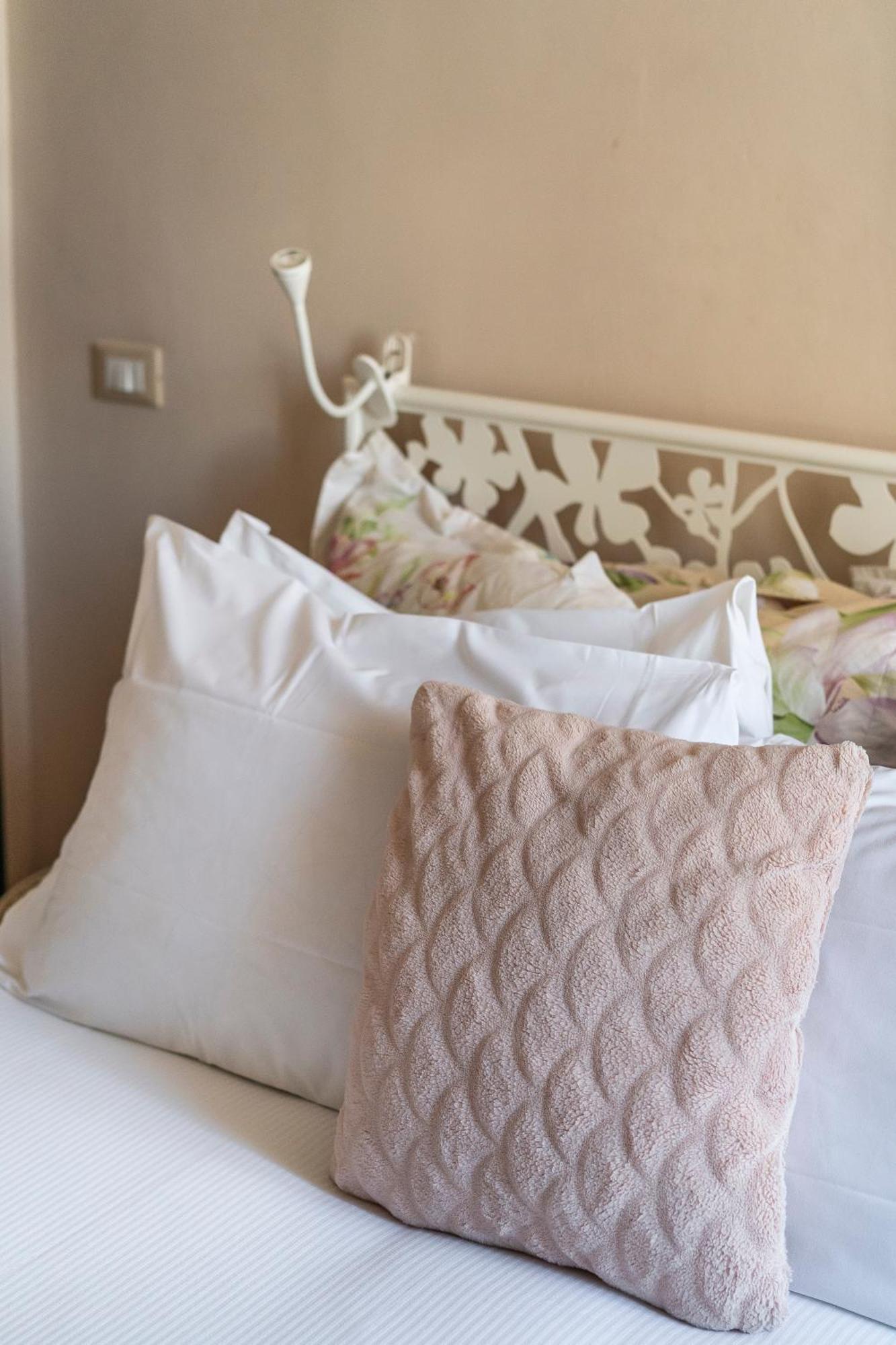 View Boutique - Milu Holidays Guest house