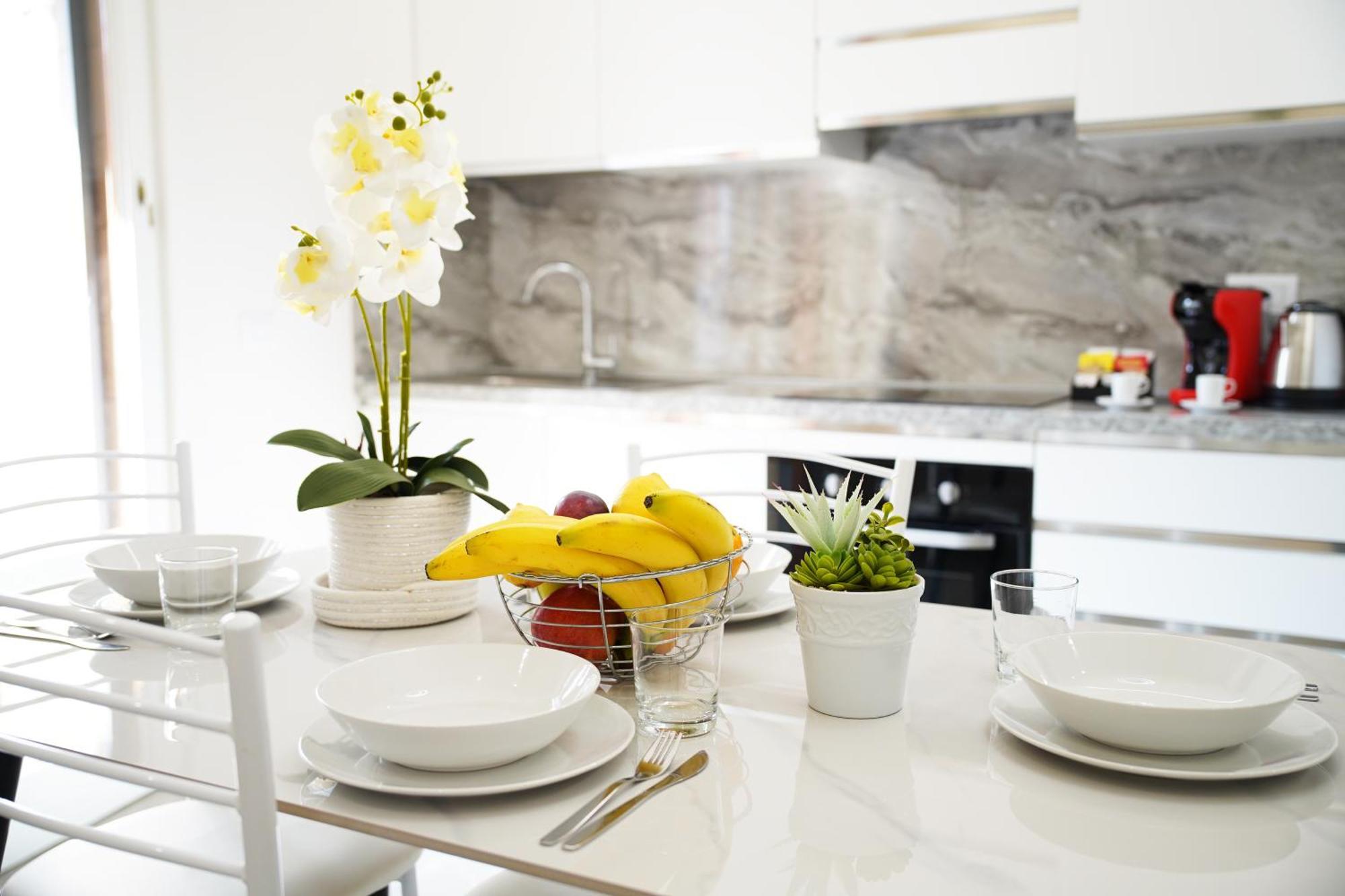 Foster Apartment *