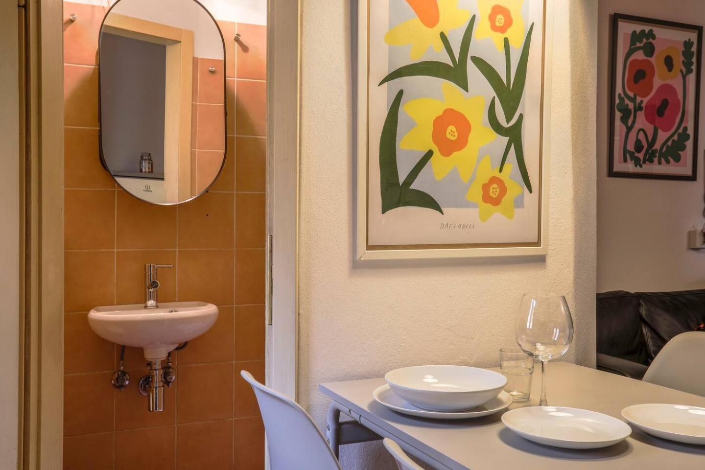 Lovely Cozy Flat 2 Bedrooms Appartamento