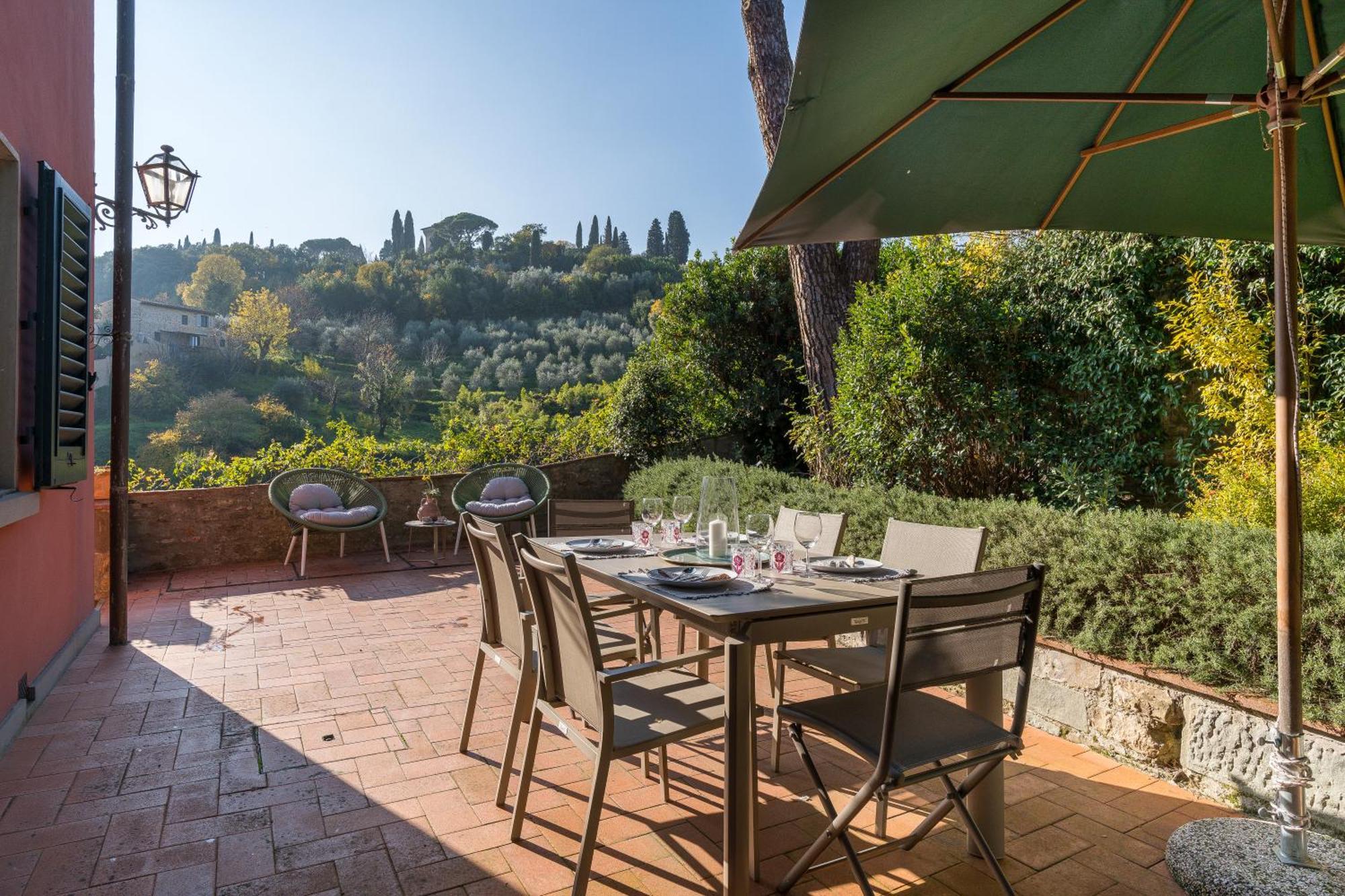 Private Jacuzzi - Bellosguardo In Historic Center Villa