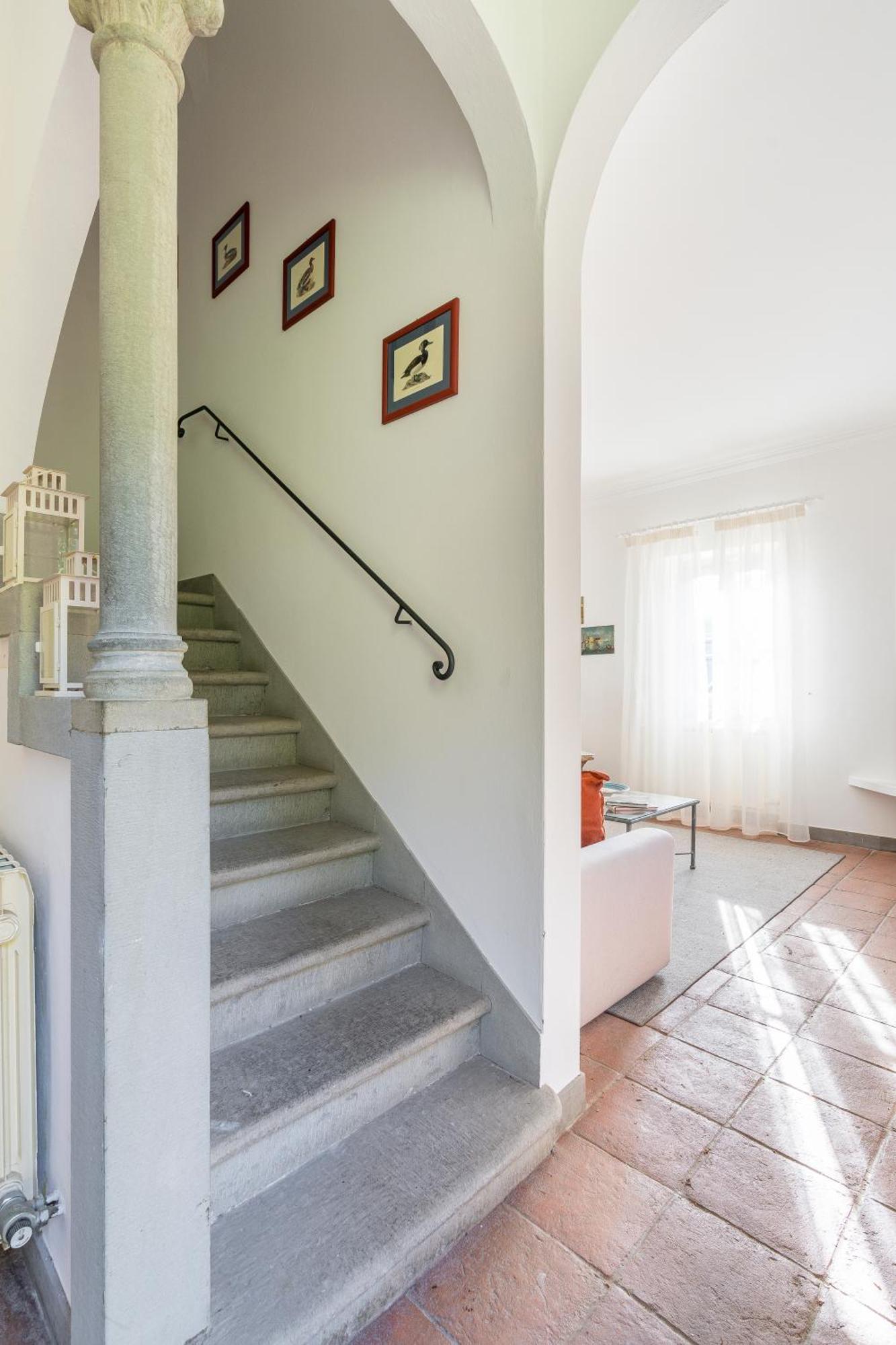 Private Jacuzzi - Bellosguardo In Historic Center Villa