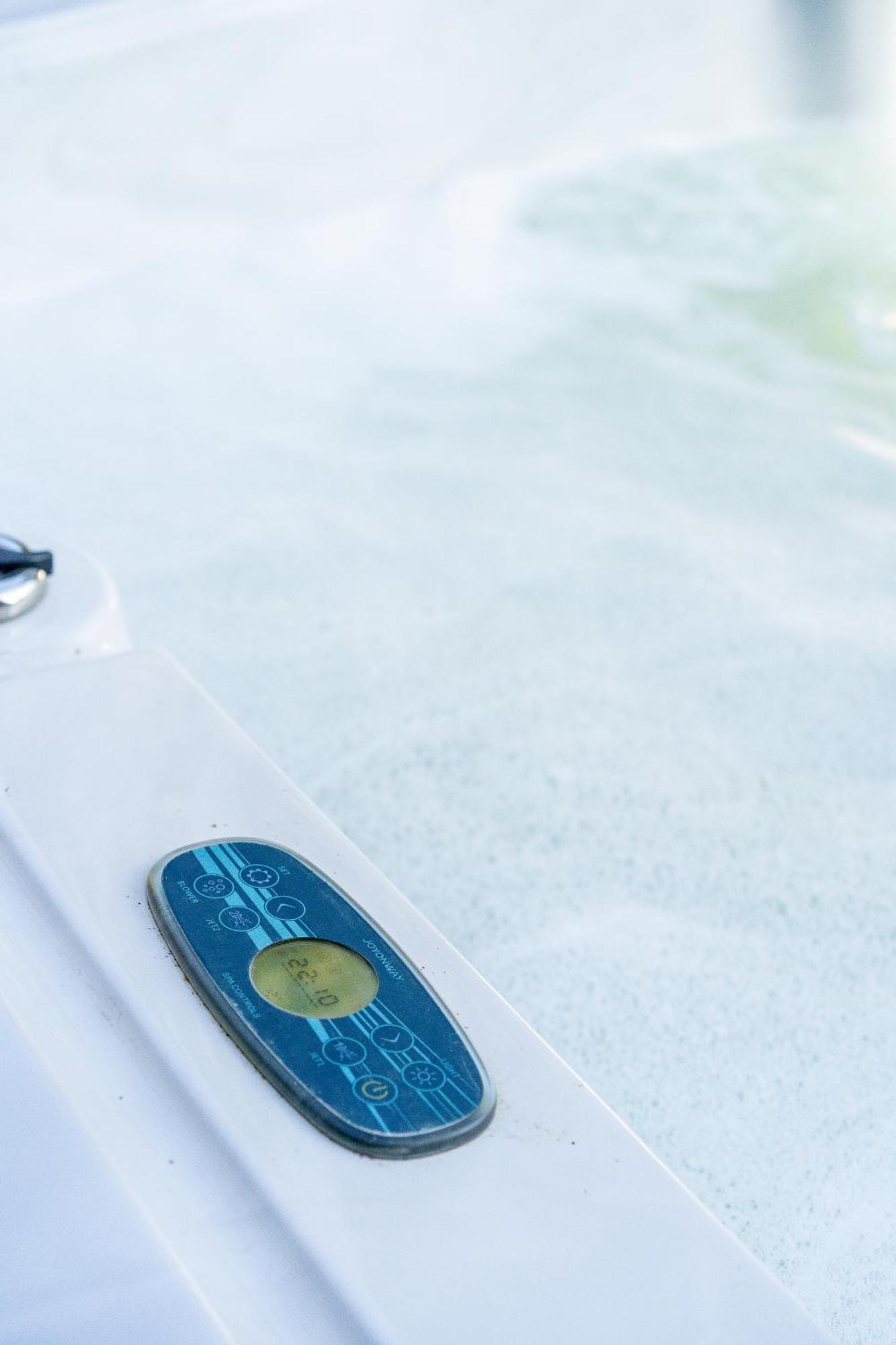 Private Jacuzzi - Bellosguardo In Historic Center