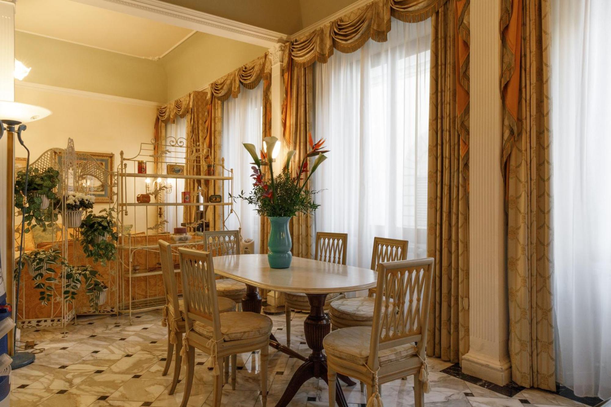 Bed & Breakfast Dream Domus Firenze