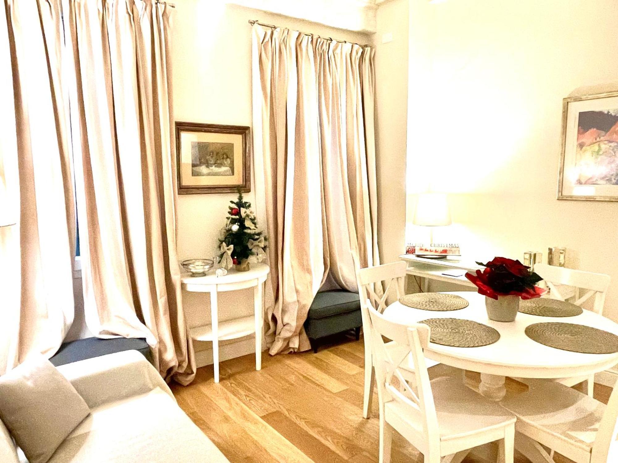 Cozy Santa Maria Novella Uffizi Duomo 2beds-2baths Appartamento *