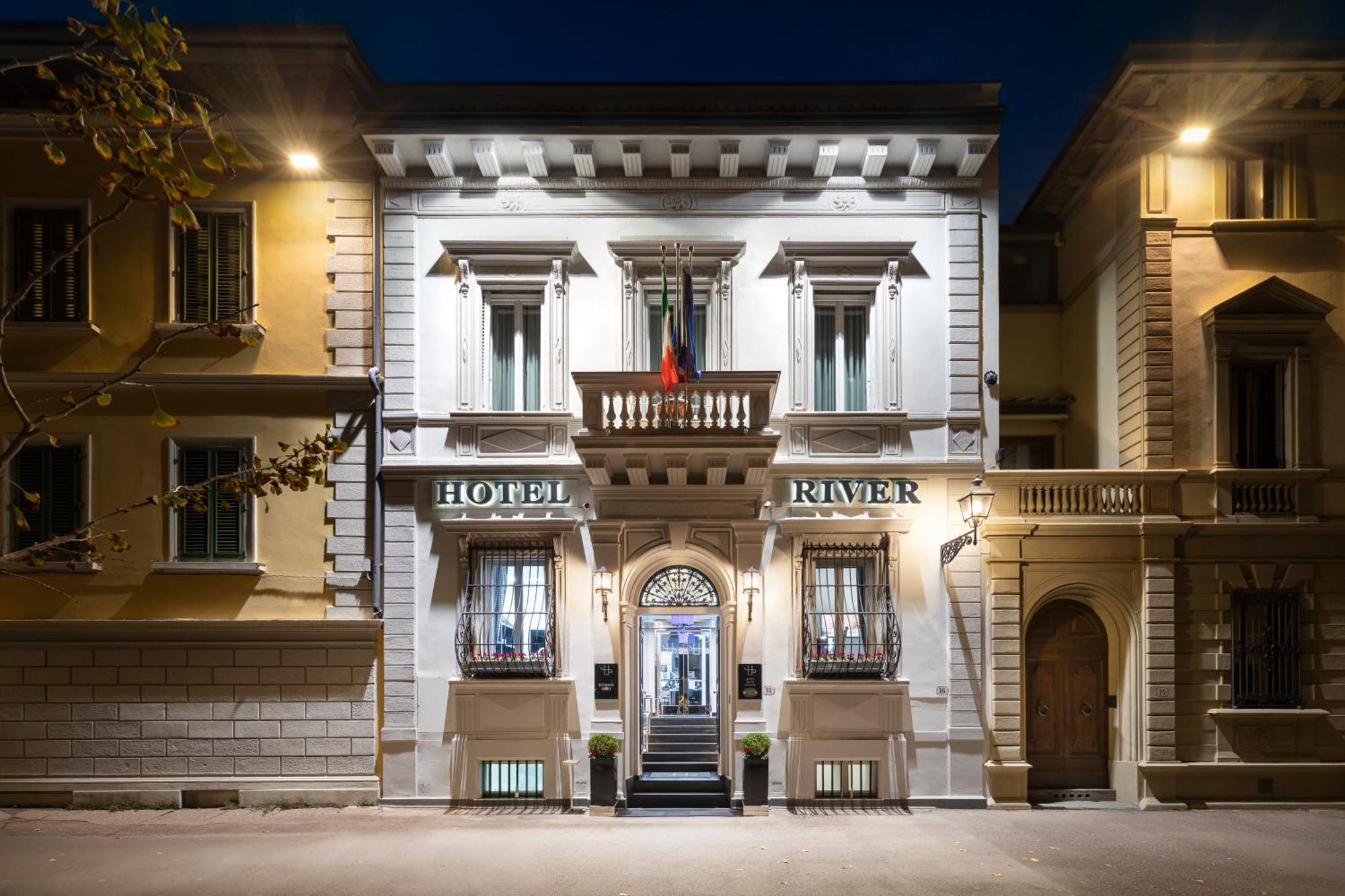 Lhp River & Spa Hotel 5*