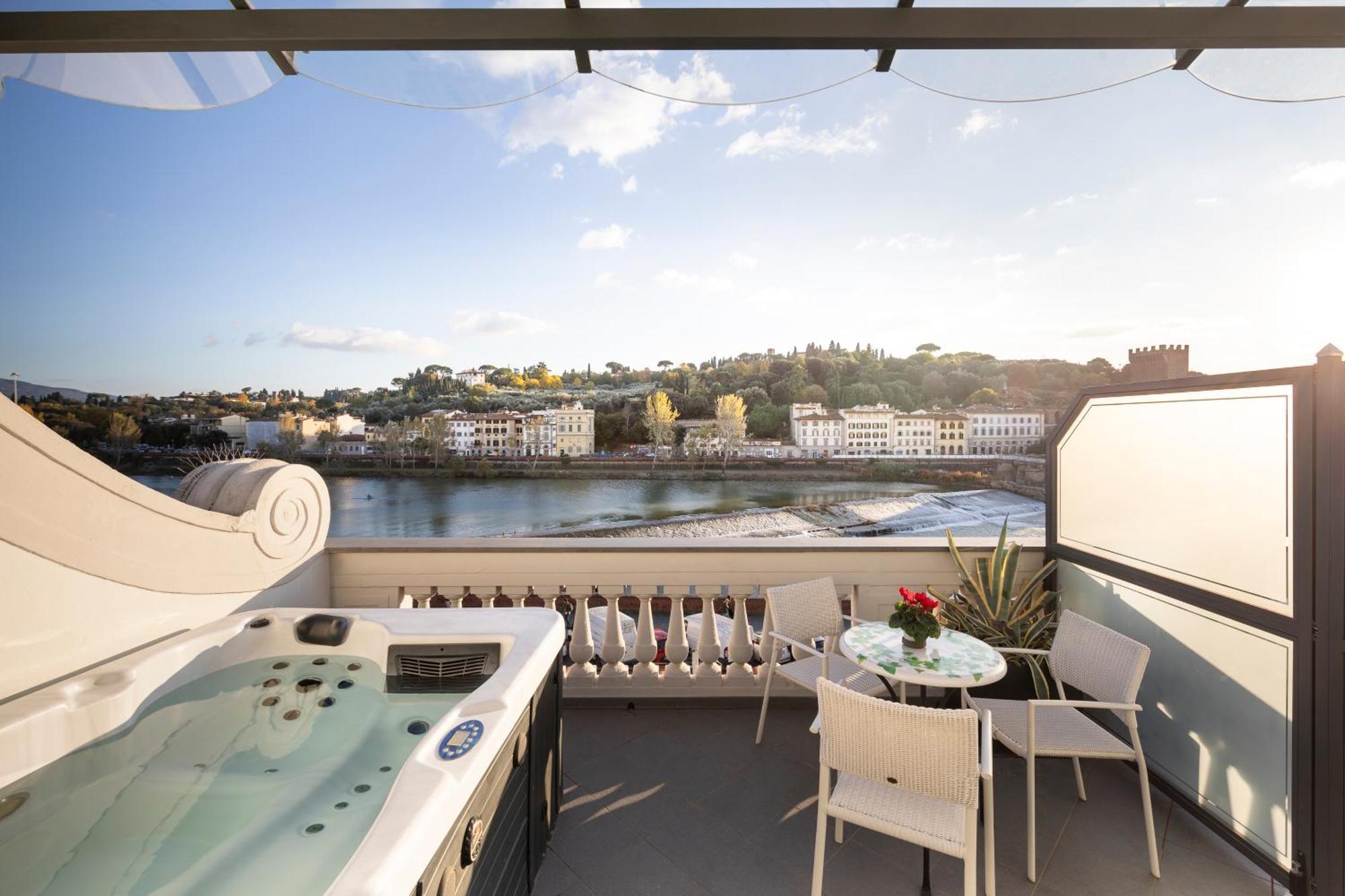 Lhp River & Spa Hotel