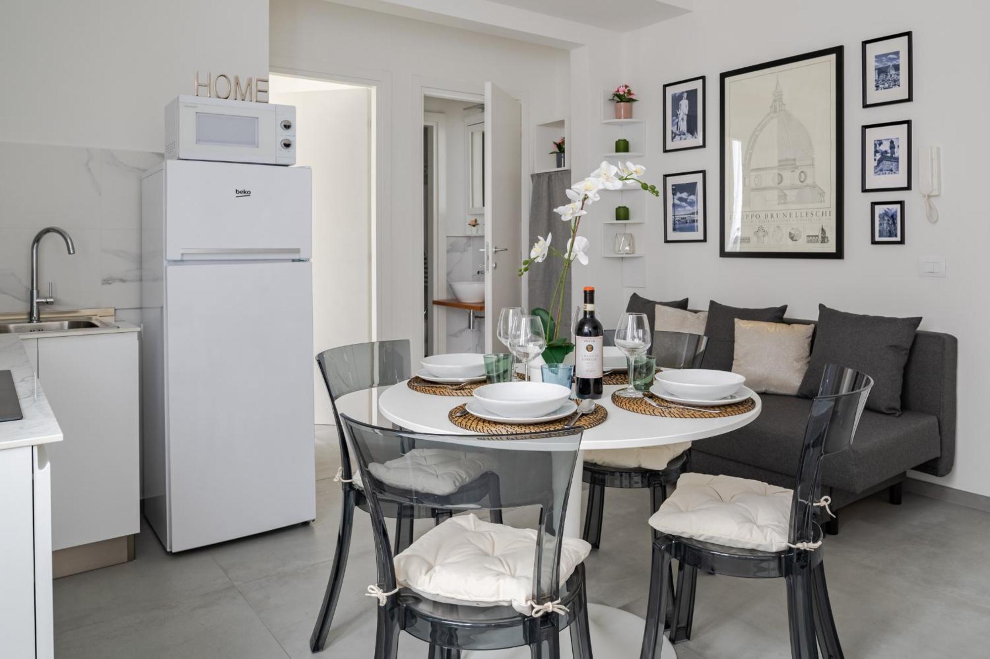 Via Ponte Alle Mosse, 19 - Charming - A Chic, Newly Renovated Near Tram Leopolda, A Few Min From Downtown Appartamento *