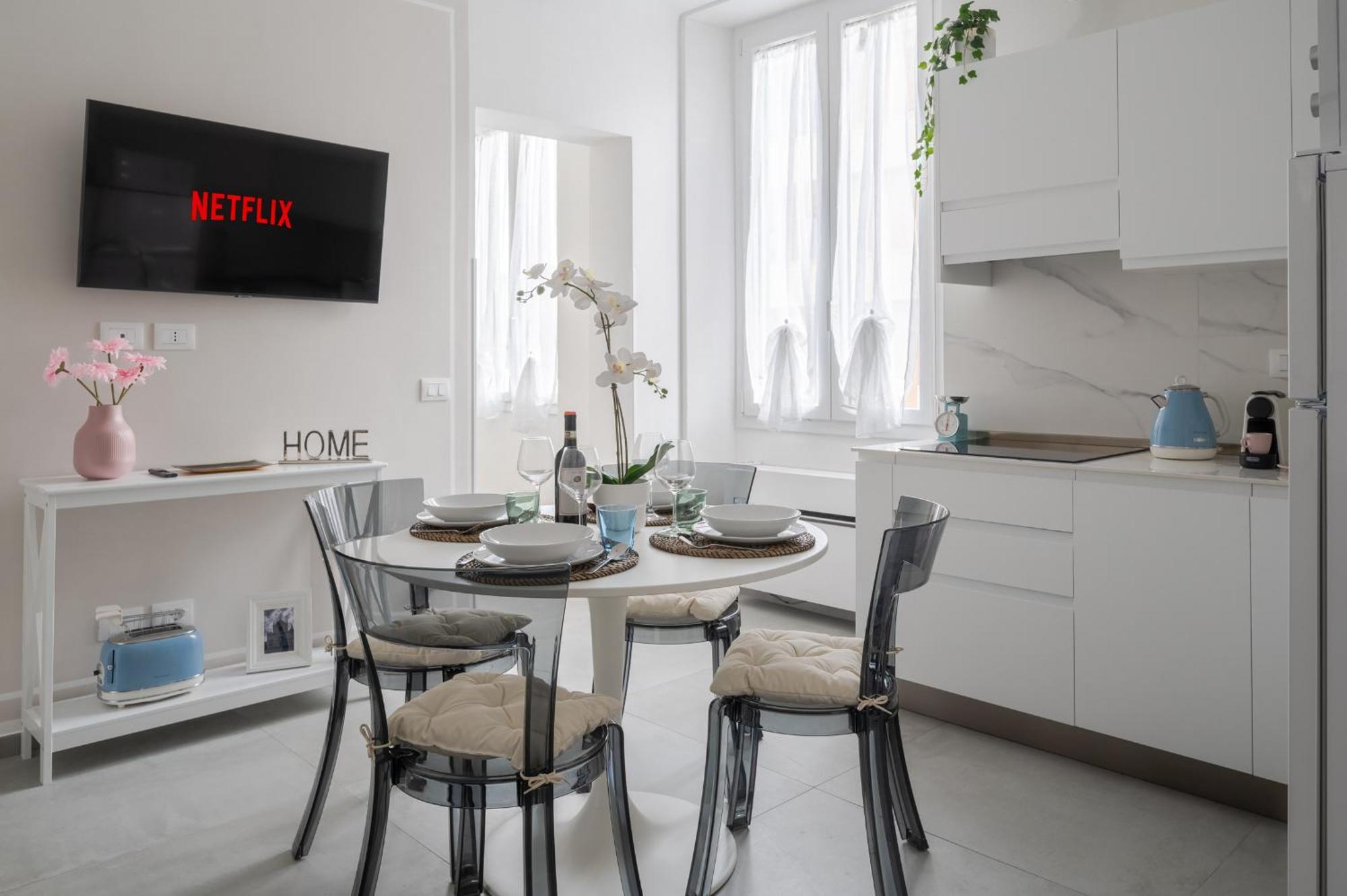 Via Ponte Alle Mosse, 19 - Charming - A Chic, Newly Renovated Near Tram Leopolda, A Few Min From Downtown Appartamento