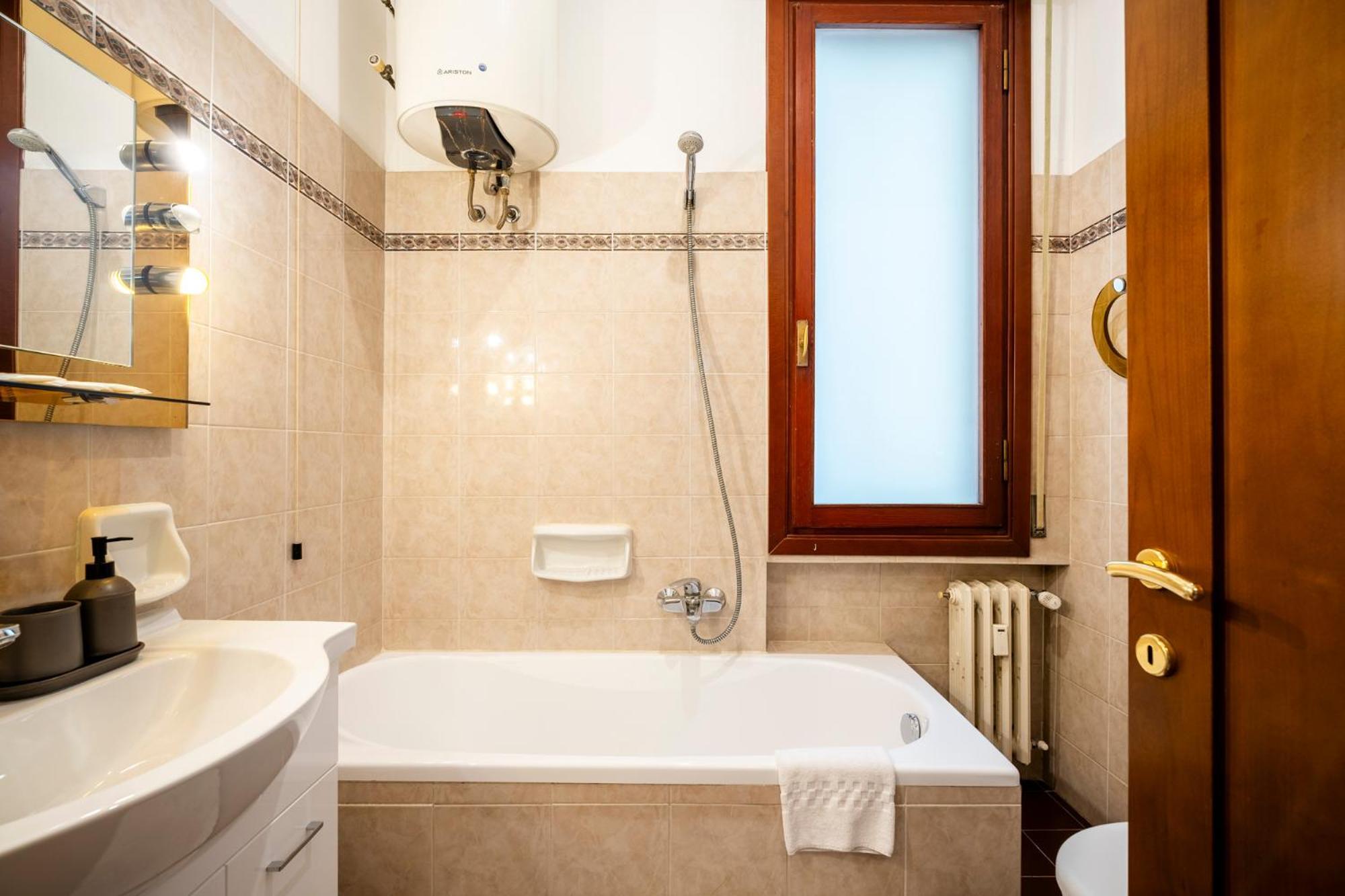 The Luxor - Turati Firenze