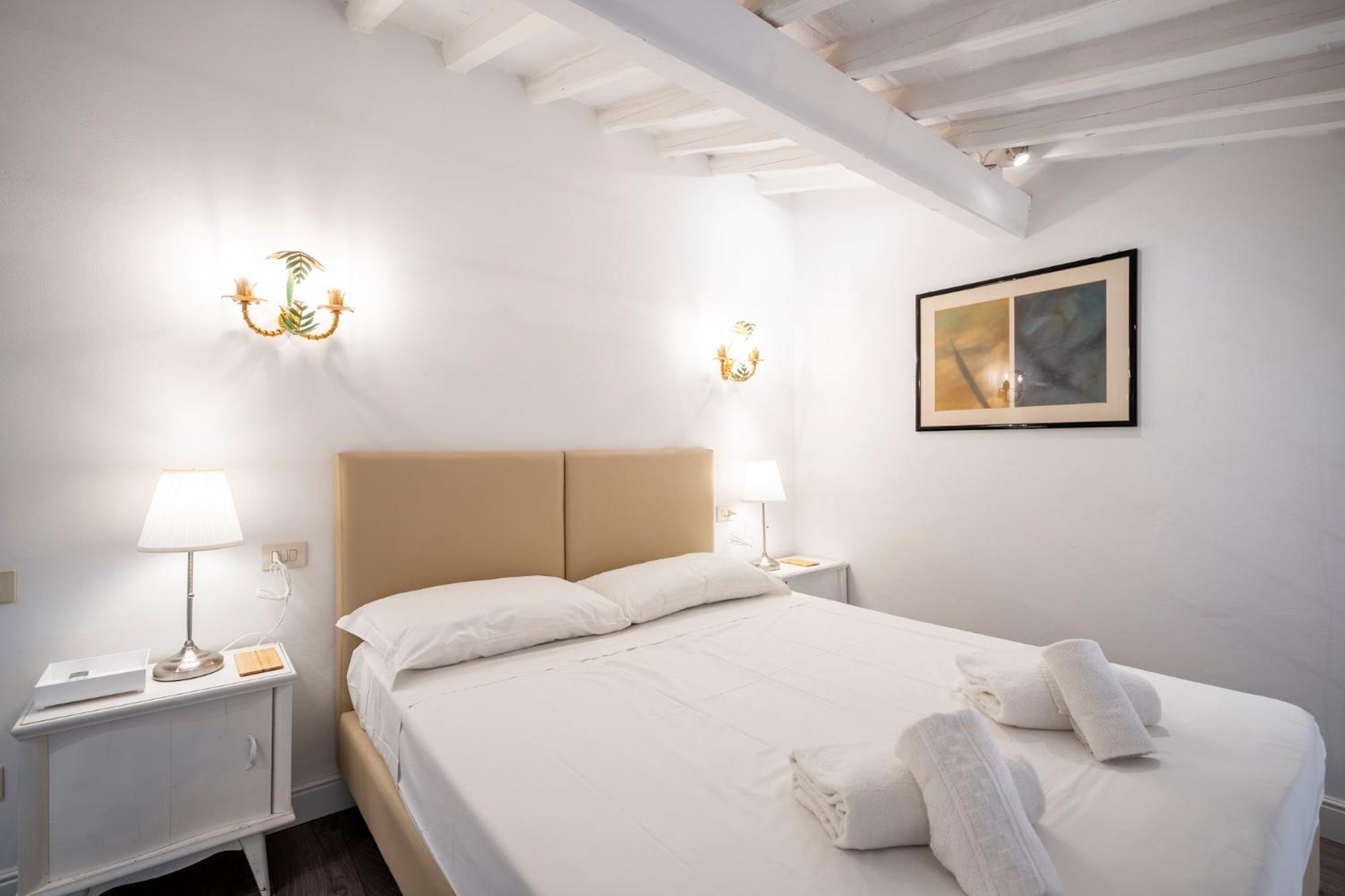 The Luxor - Capponi * Firenze