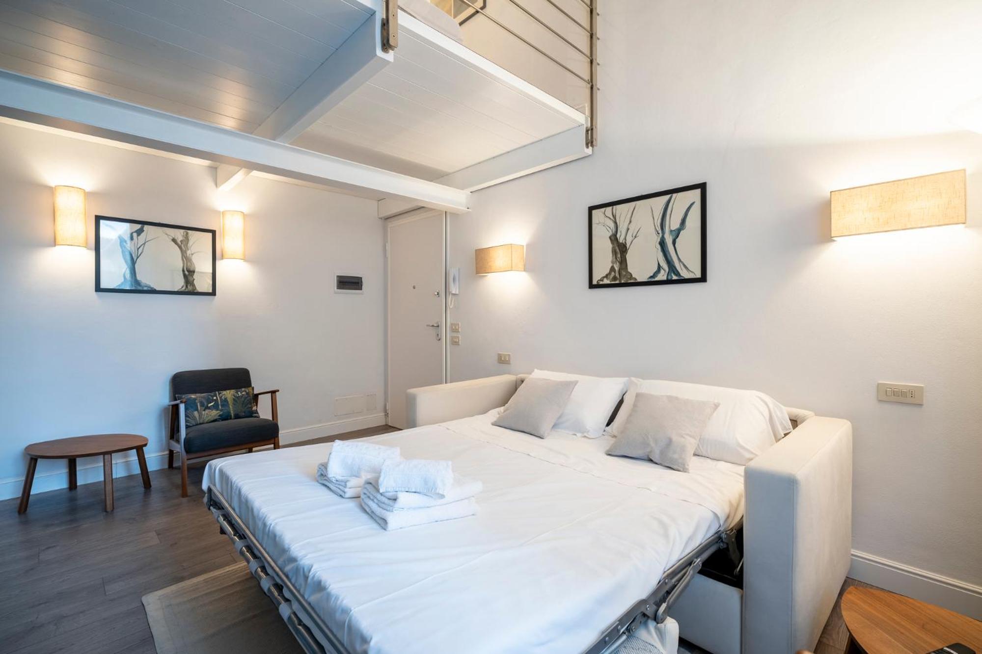 The Luxor - Capponi * Firenze