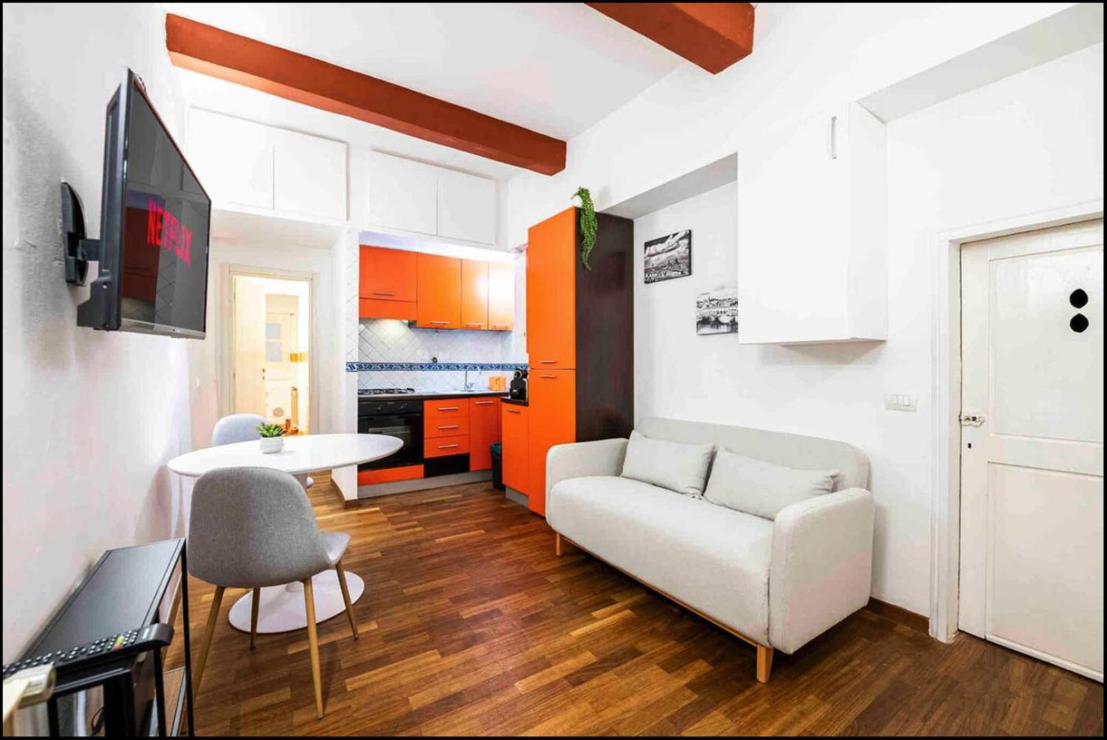 Via Buonarroti, 8 - 12 Minutes Walk To Duomo - Bright & Cozy - Charming Appartement *