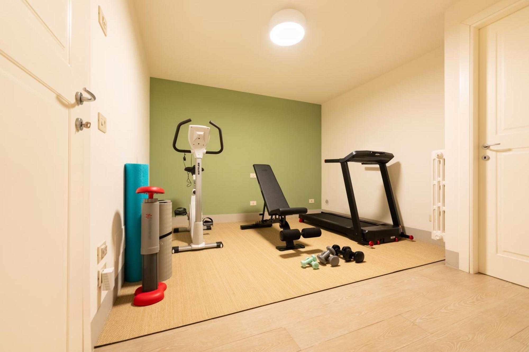Via Del Campuccio, 72 - 300 Sqm Luxurious With Parking And Private Terrace - Charming Lejlighed