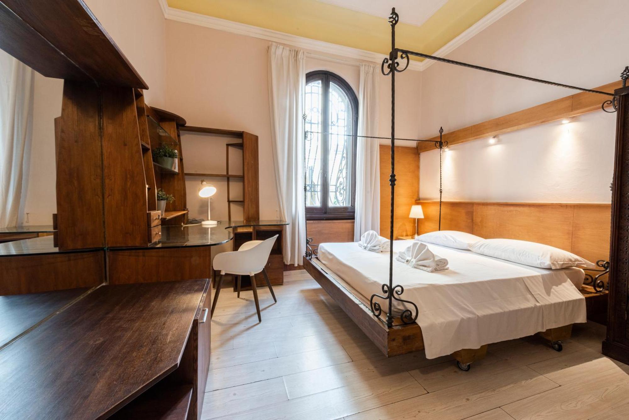 The Luxor - Giacomini * Firenze