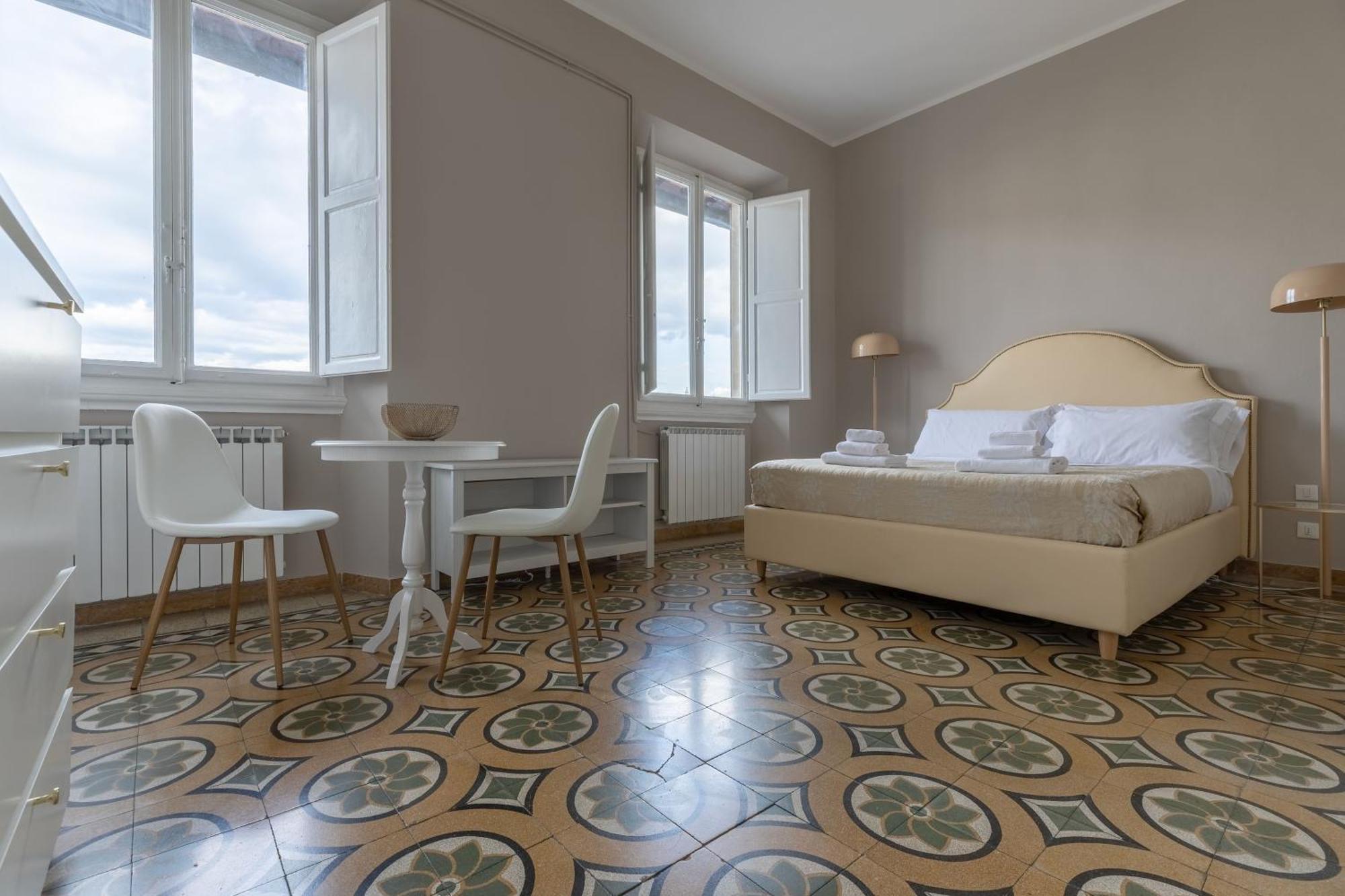 Santa Maria Novella Family In Appartement Florence