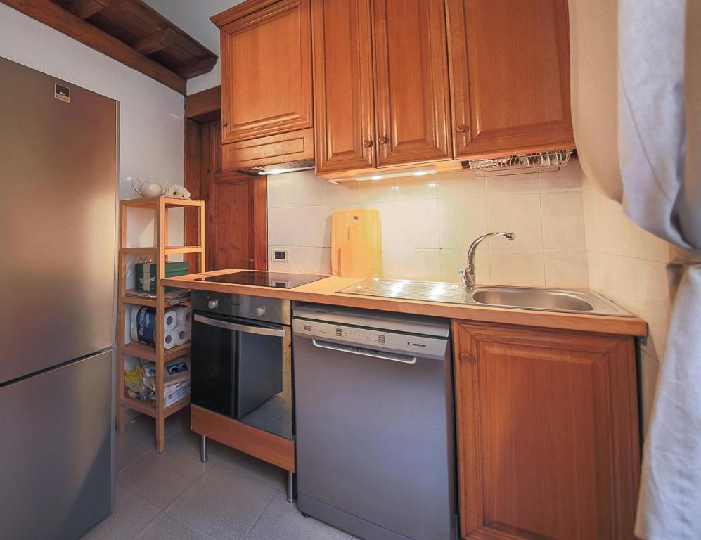 Appartamento Watch The Wake Light Filled Medieval Palace