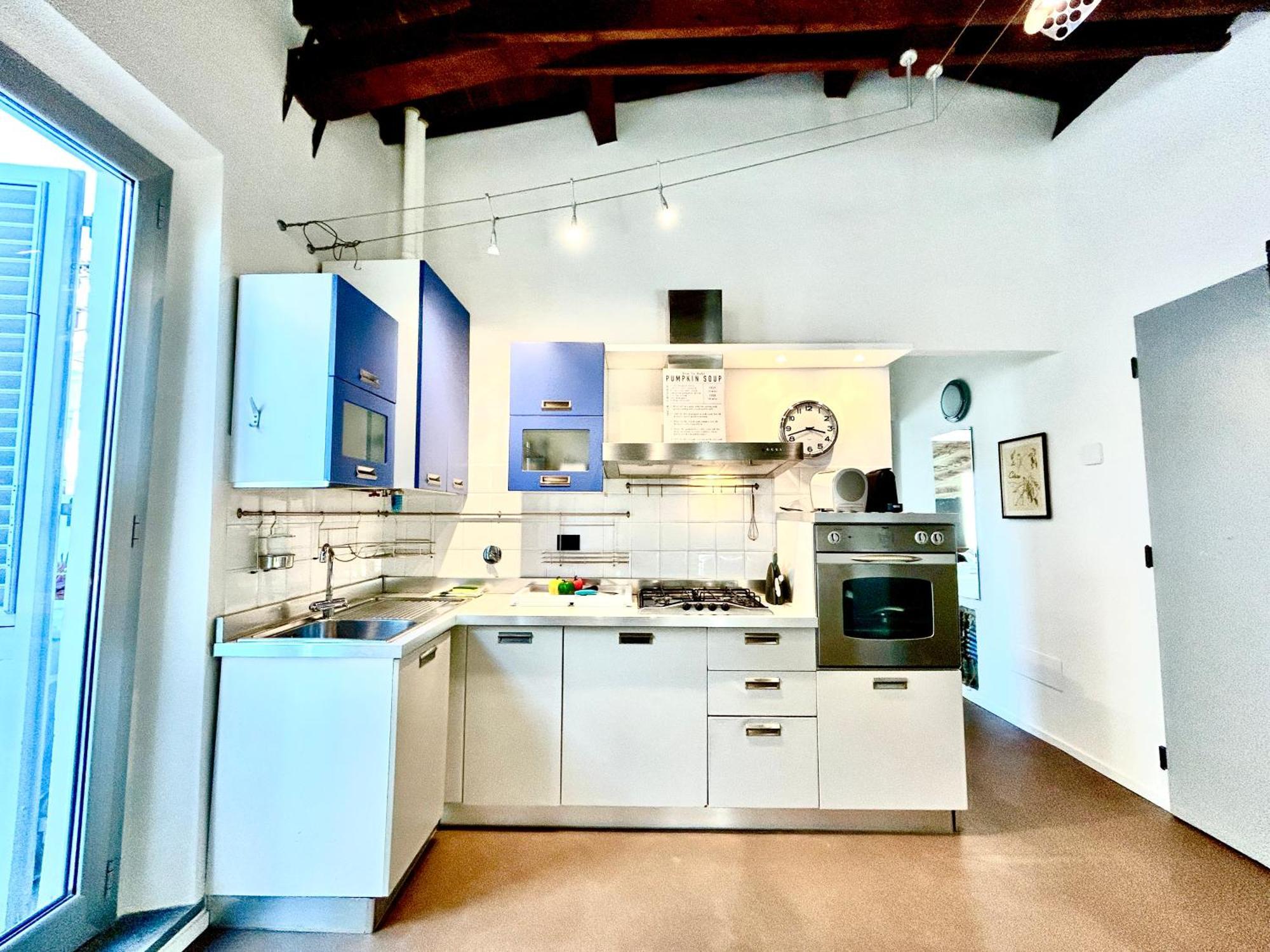 Bright House With Terrace In Santa Croce Lejlighed