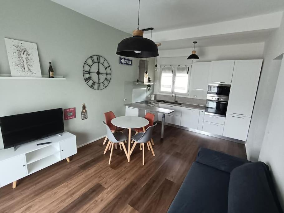 Isola 2 Bedrooms Appartamento *