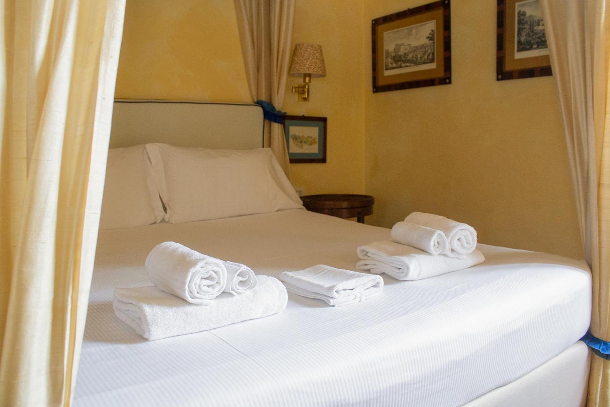 Antica Dimora Johlea Bed & Breakfast 3*