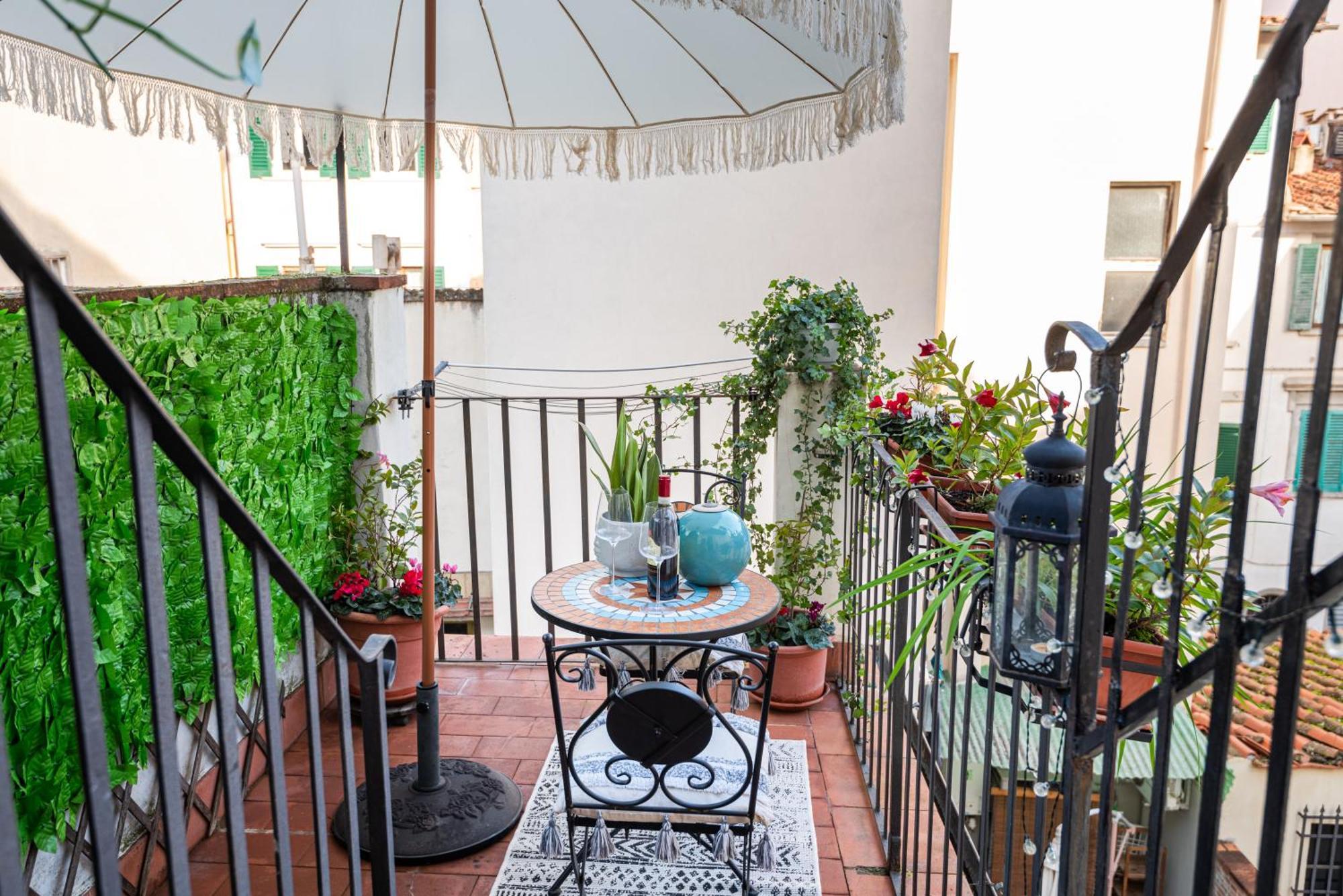 House Of Happy With Terrace Florença