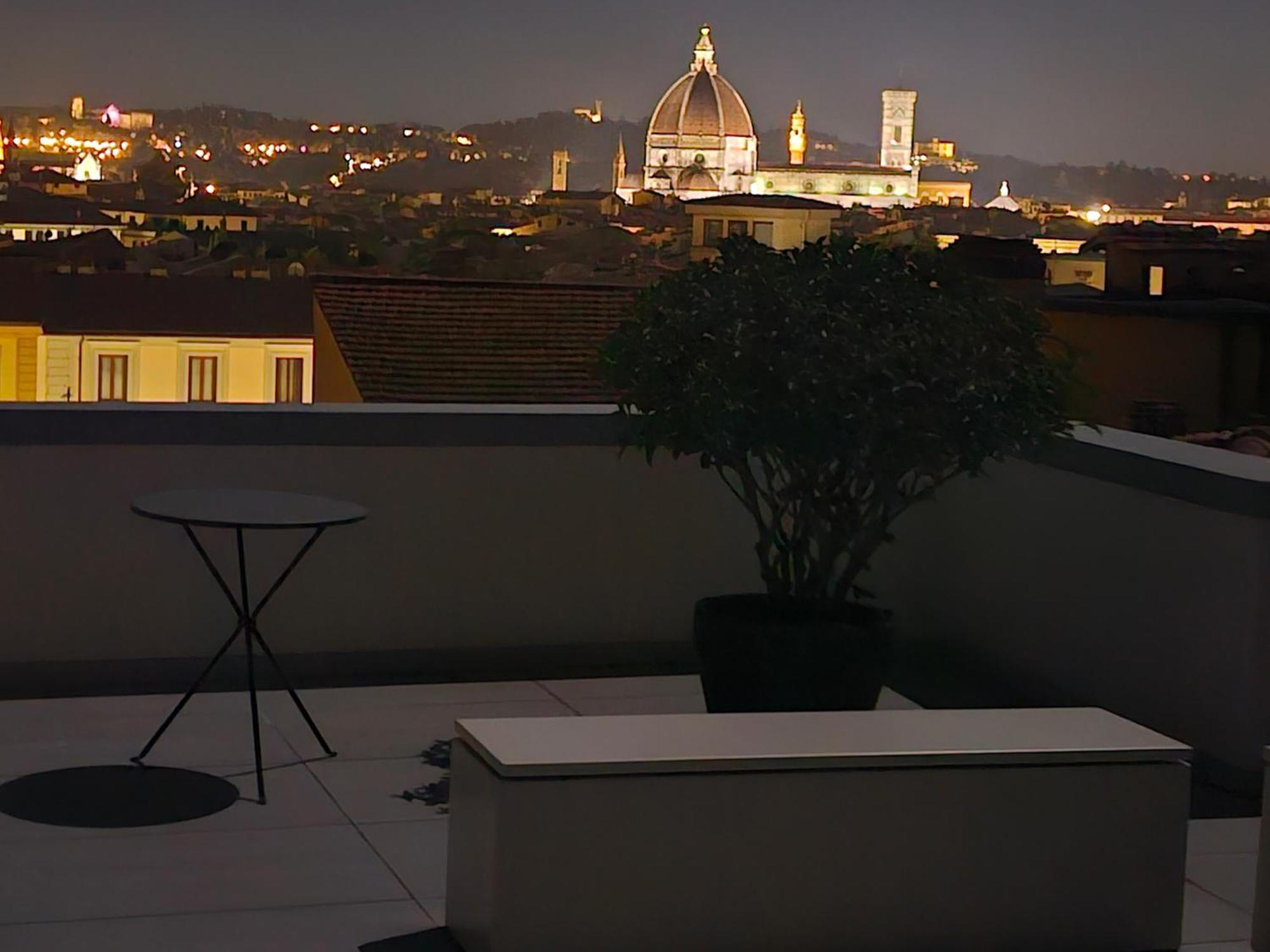 Caterina De' Medici Luxury Attic With Terrace And Parking *