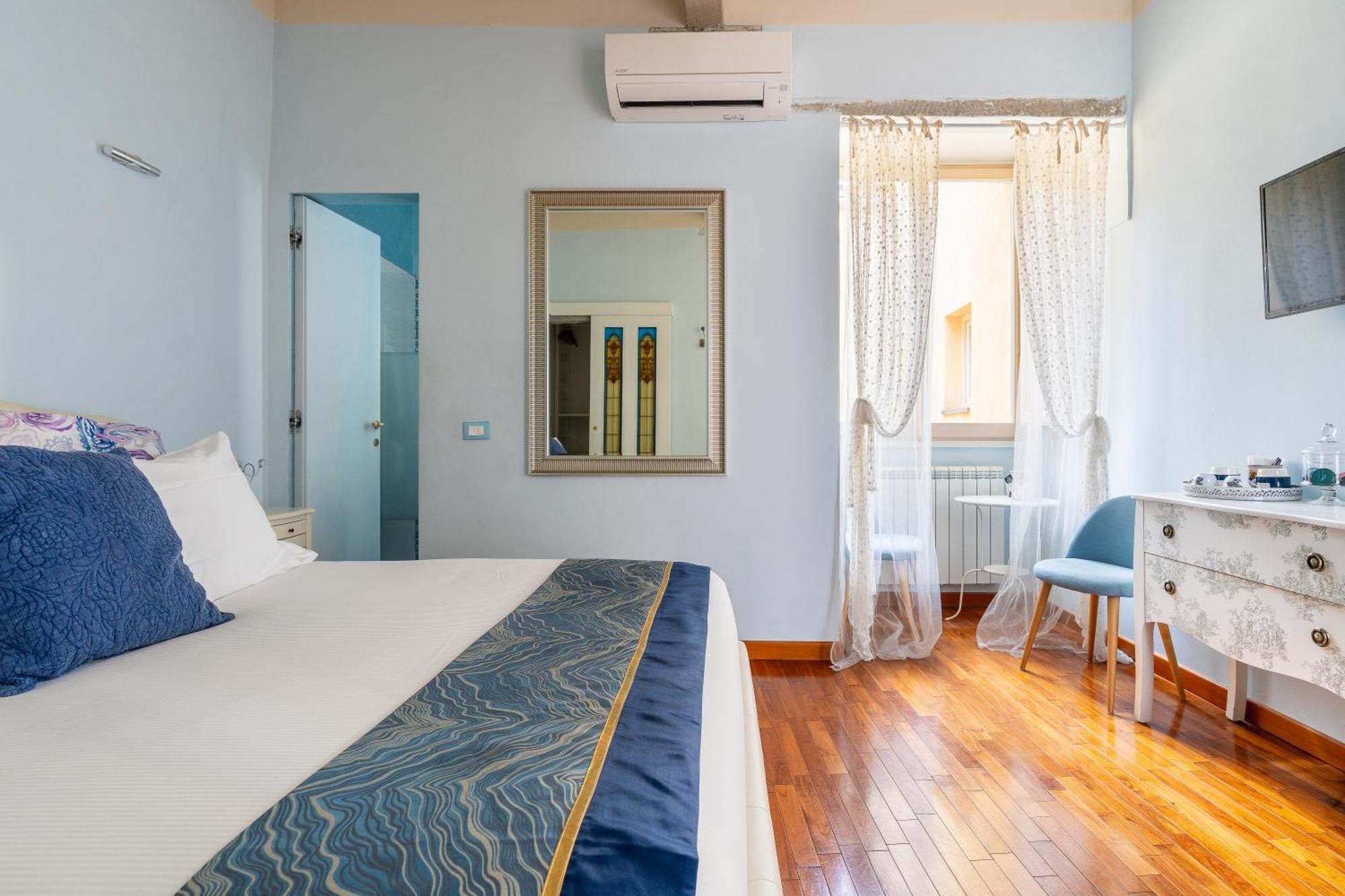 View Boutique - Milu Holidays * Florence