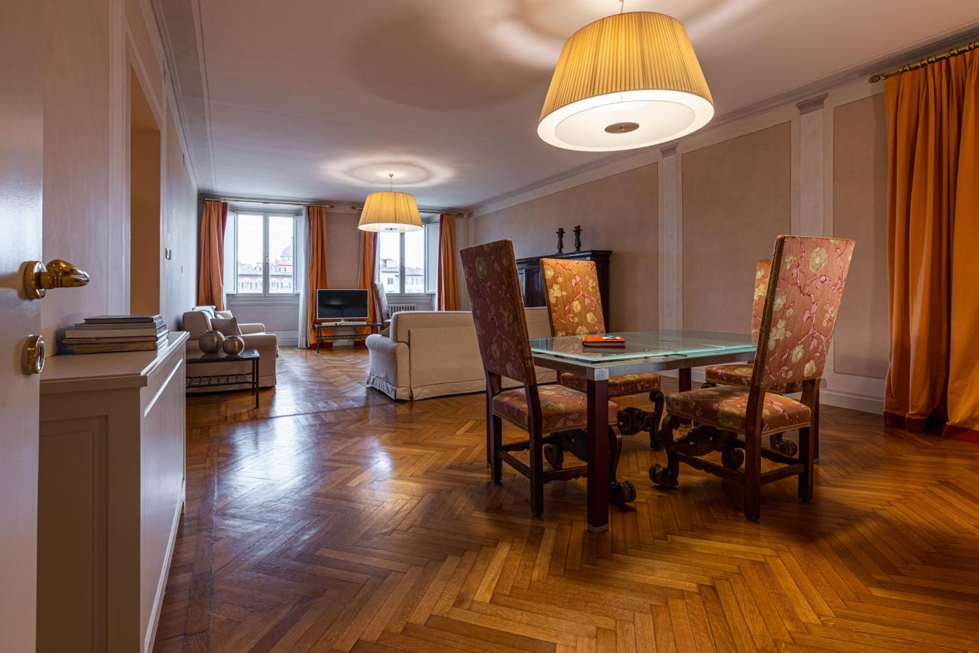 Antica Torre Di Via Tornabuoni 1 Bed & Breakfast 4*