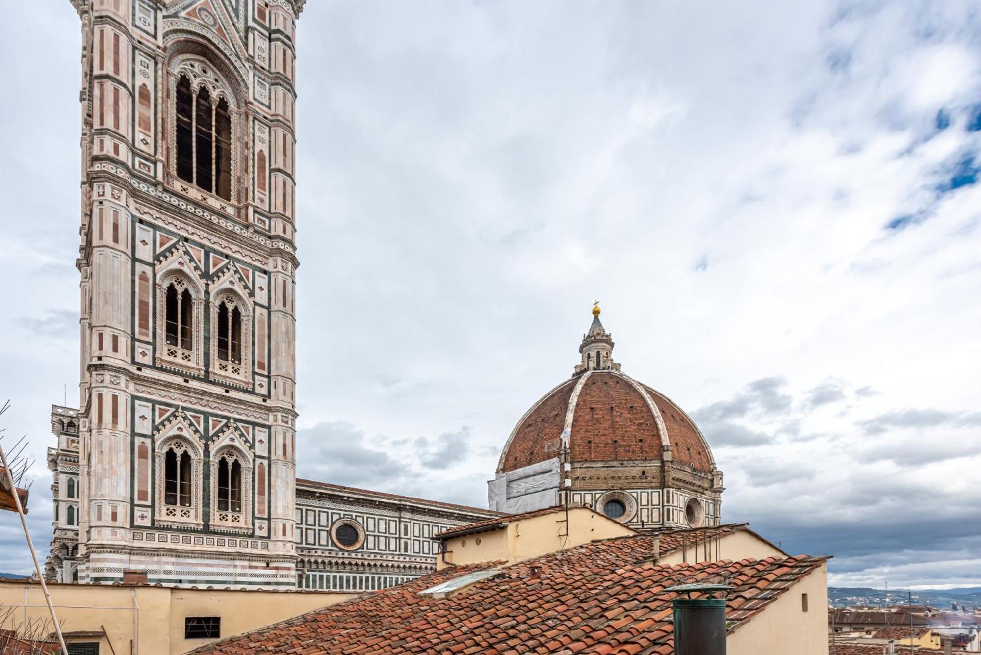 Calzaiuoli 10 - Boutique * Firenze