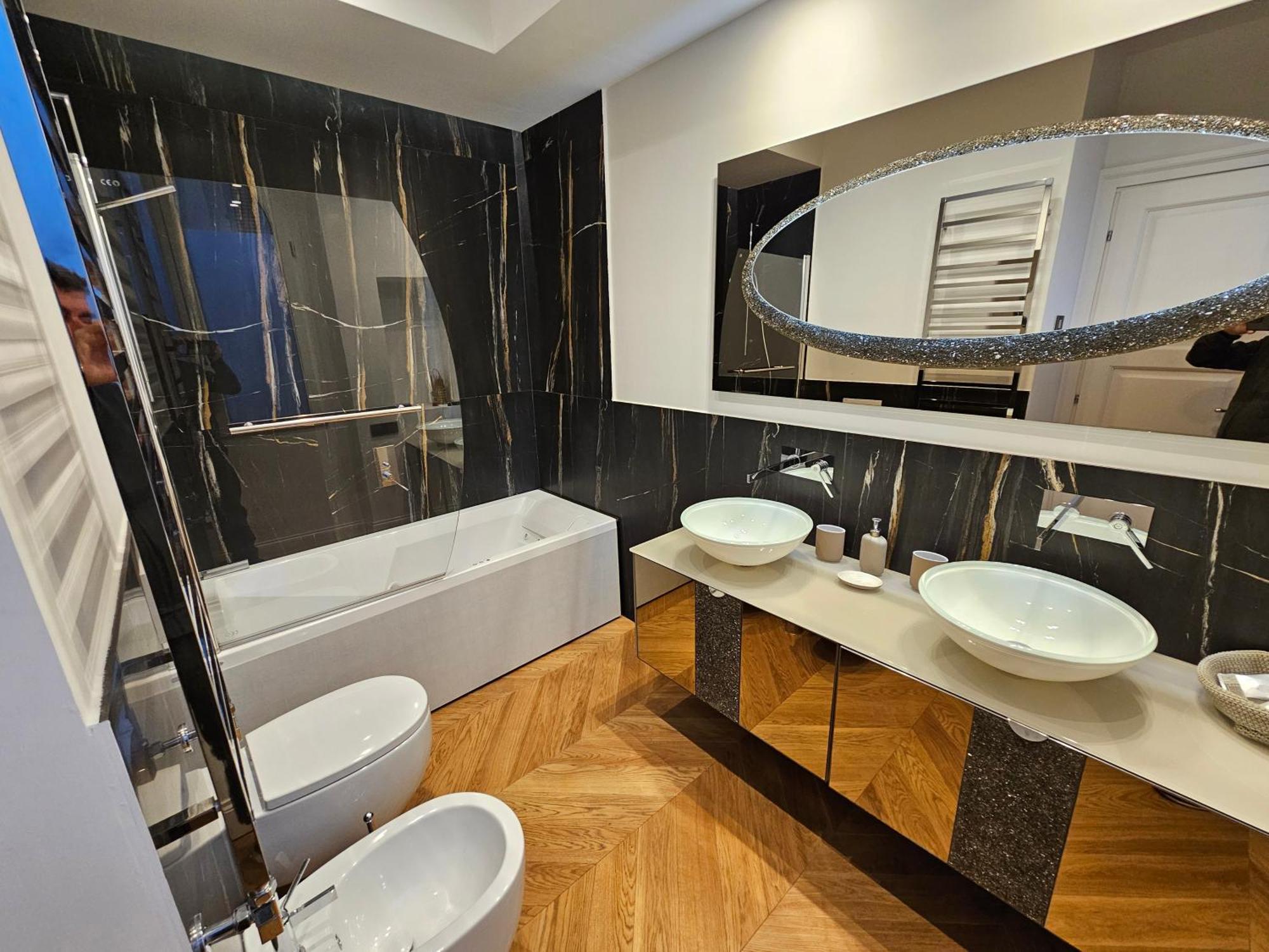 Caterina De' Medici Luxury Attic With Terrace And Parking Appartamento *