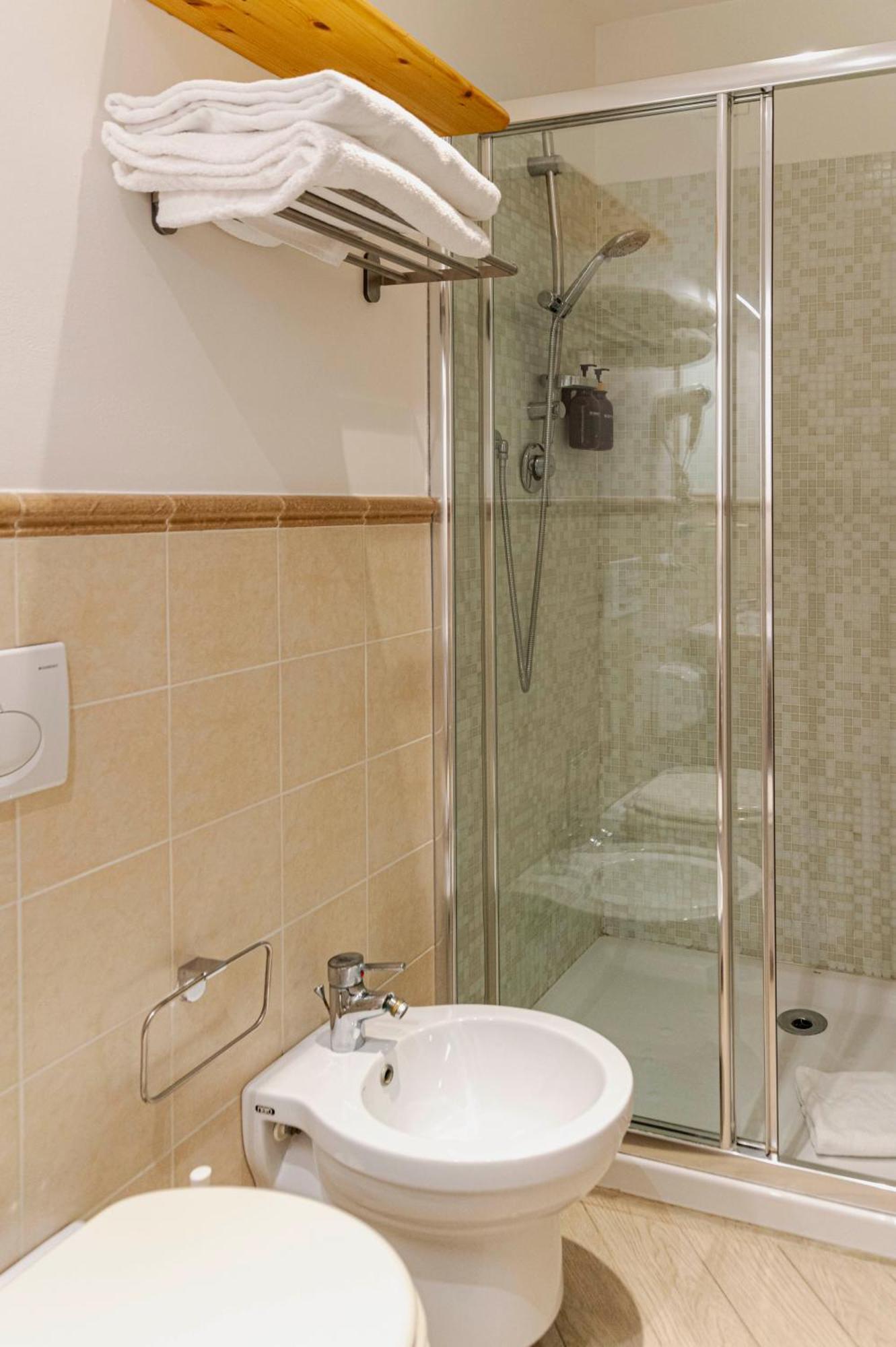 Zanobi 45 Gjestgiverier Firenze