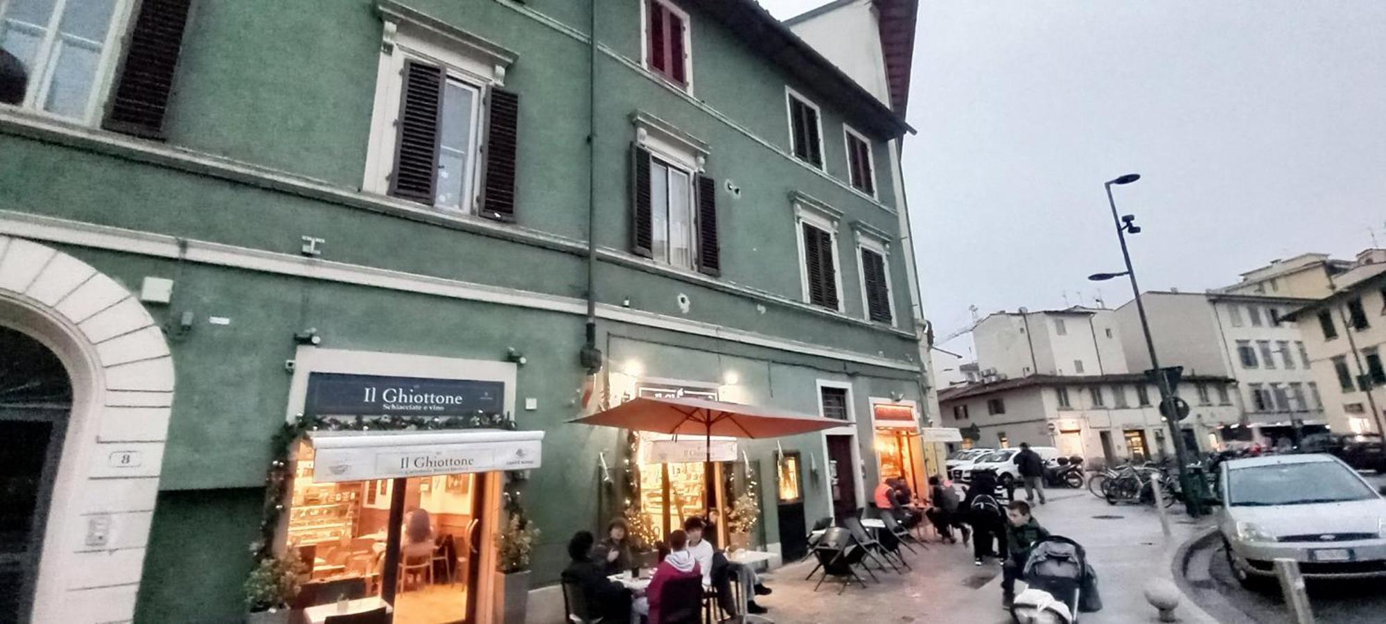 Lejlighed Charming & Spacious Florentine Just Two Mins From Tram Stop Firenze