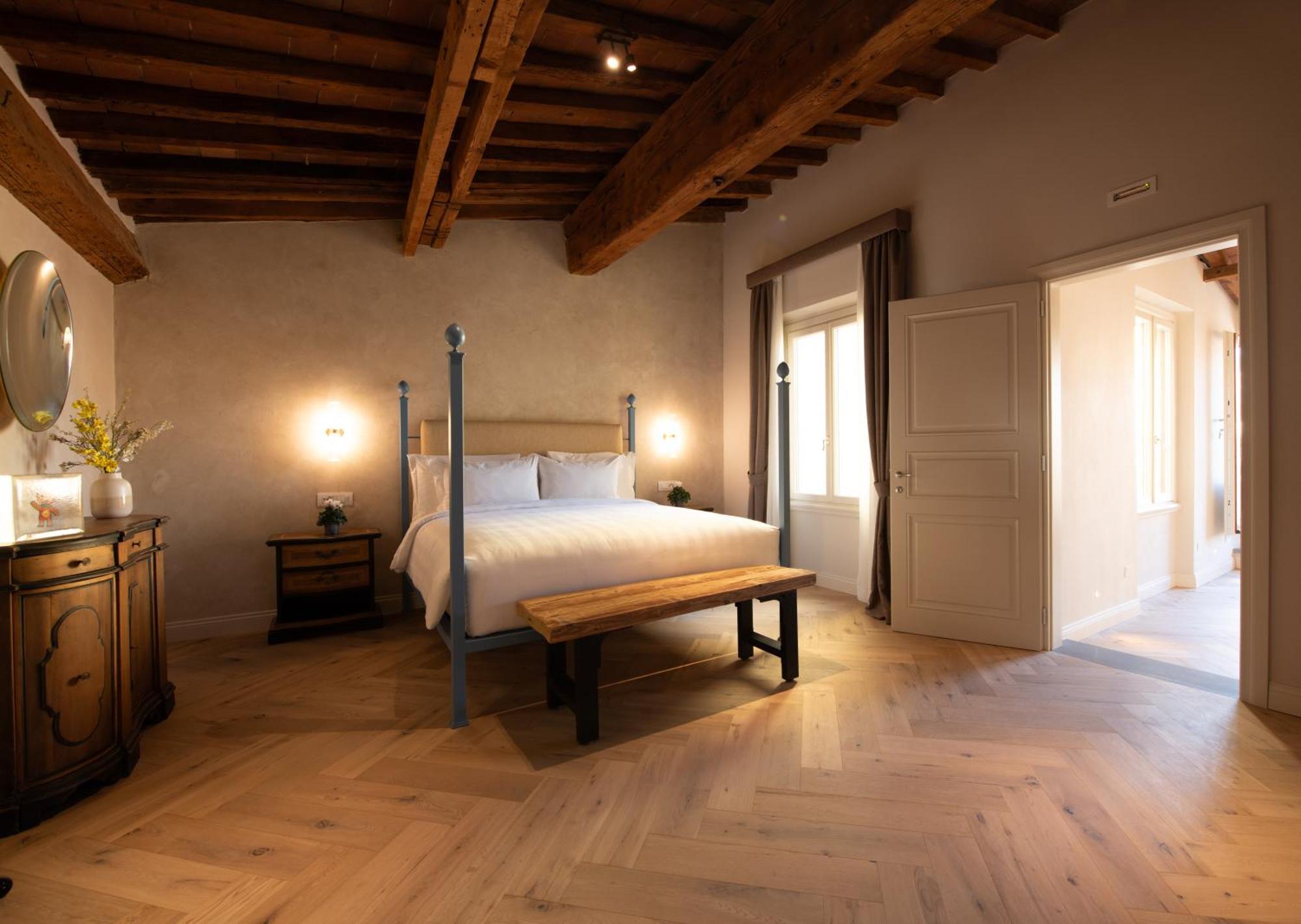 Palazzo Doni By Art * Florença