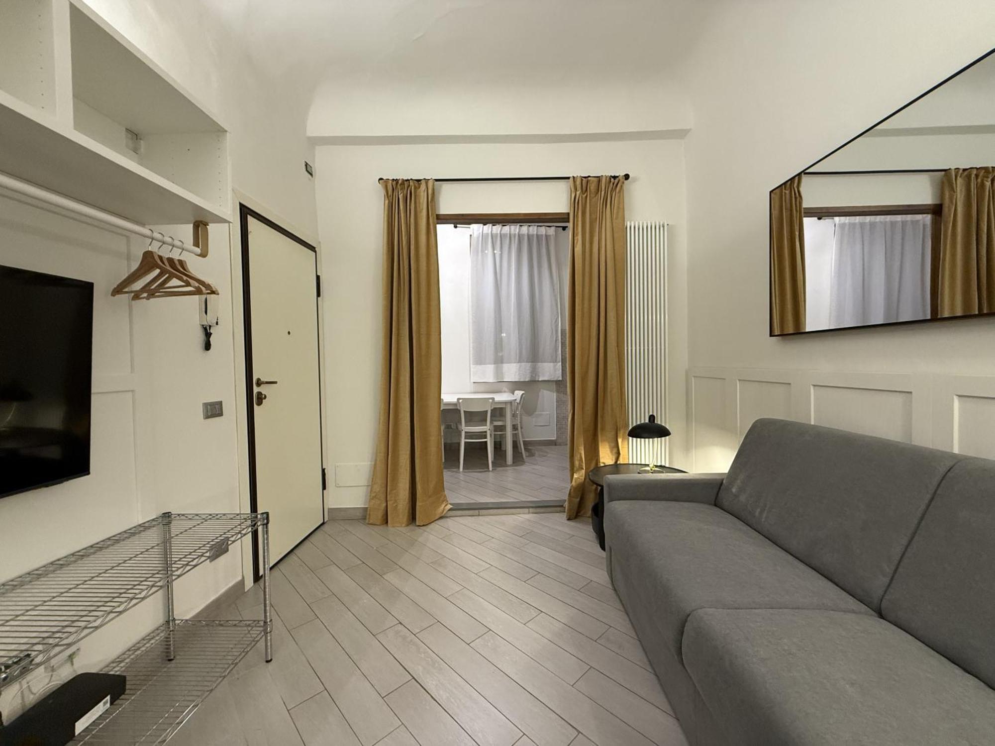 Yome - Borgo Dei Greci 17