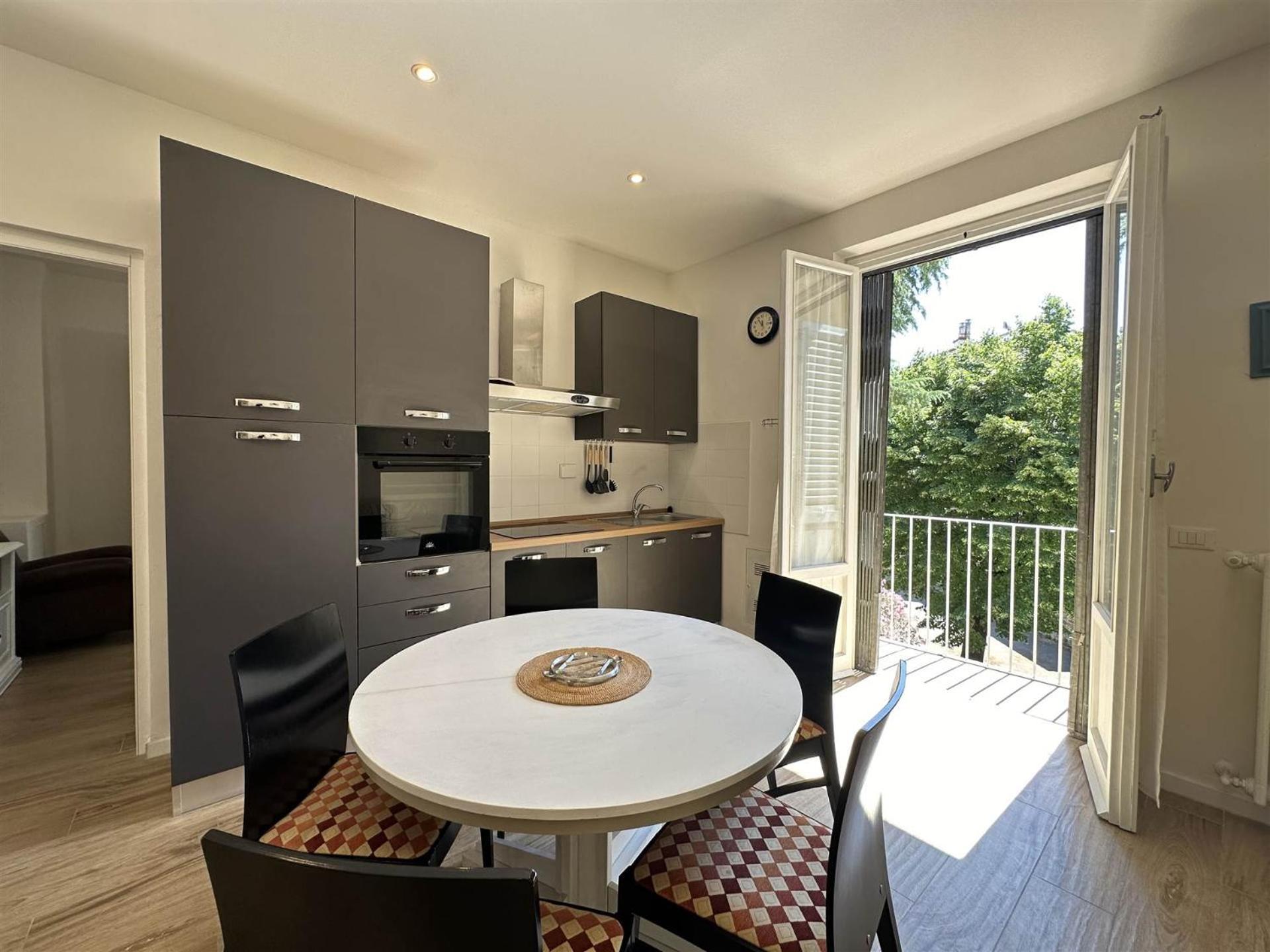 Borgo Verde-5 Minutes From The Station Leilighet *