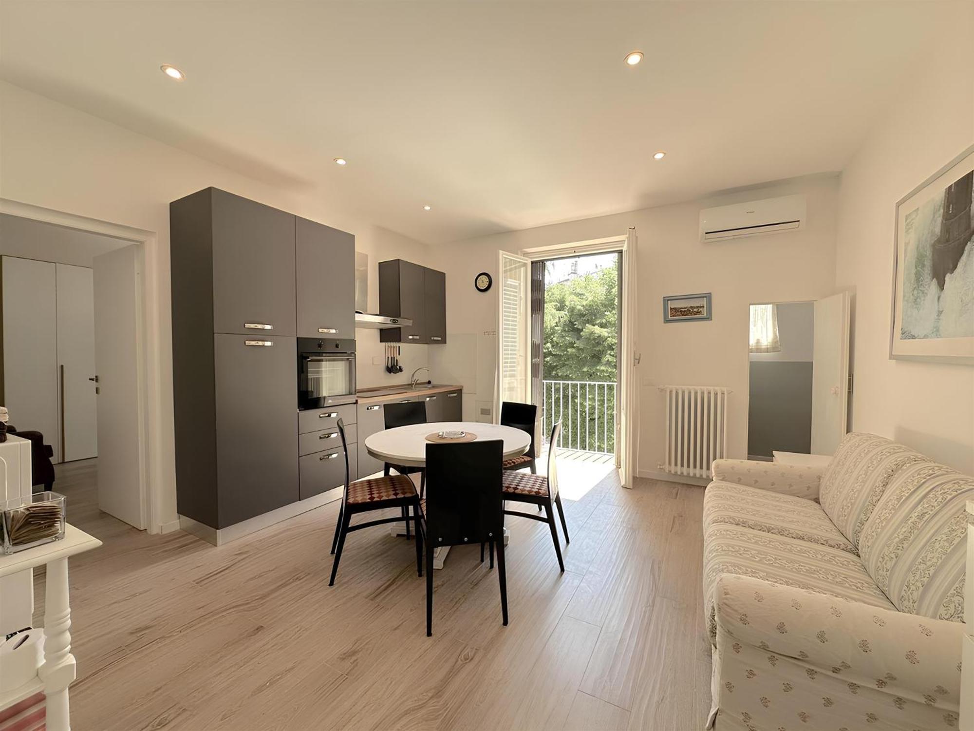 Leilighet Borgo Verde-5 Minutes From The Station *