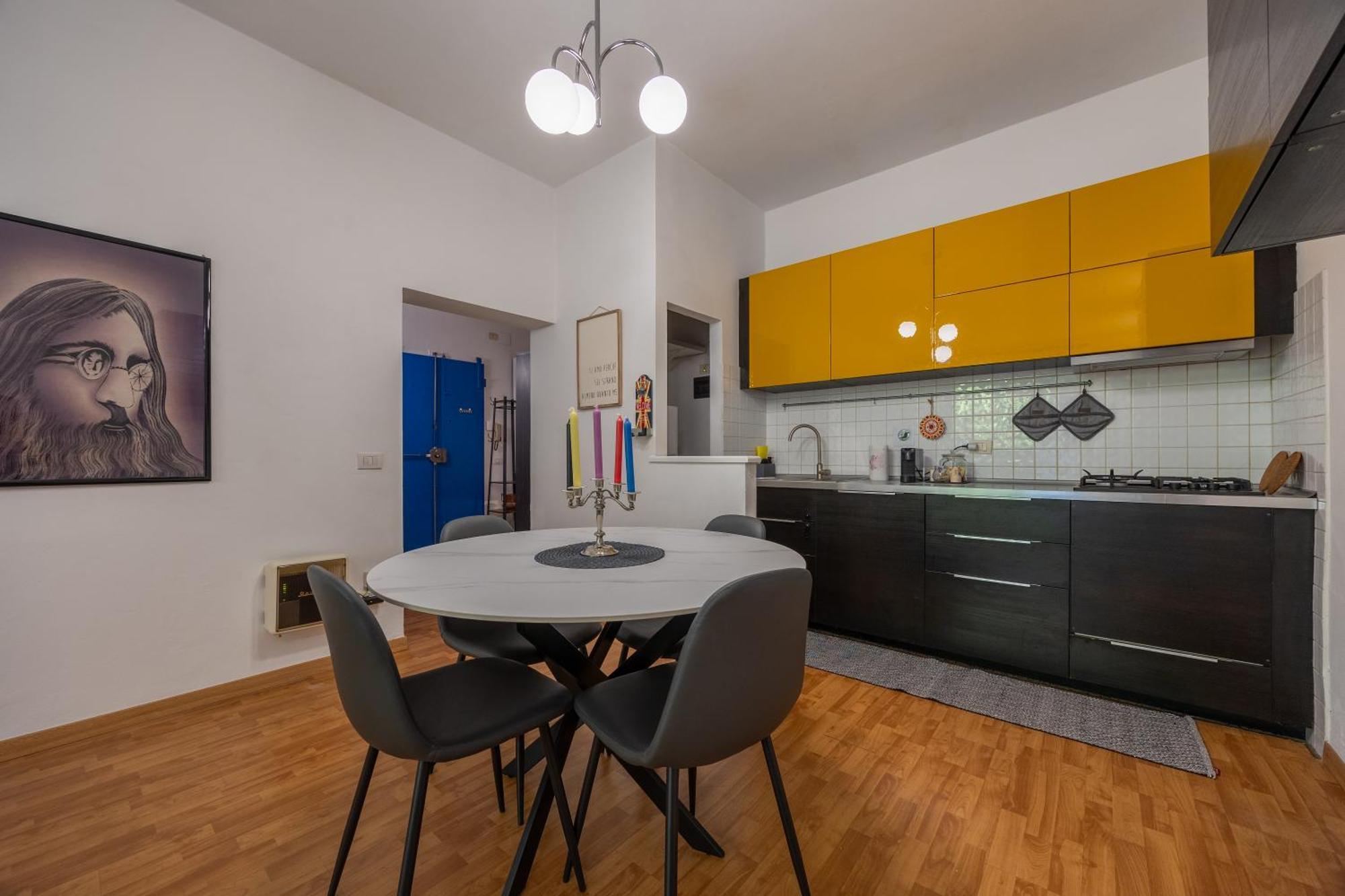 Intero Con Giardino Appartement