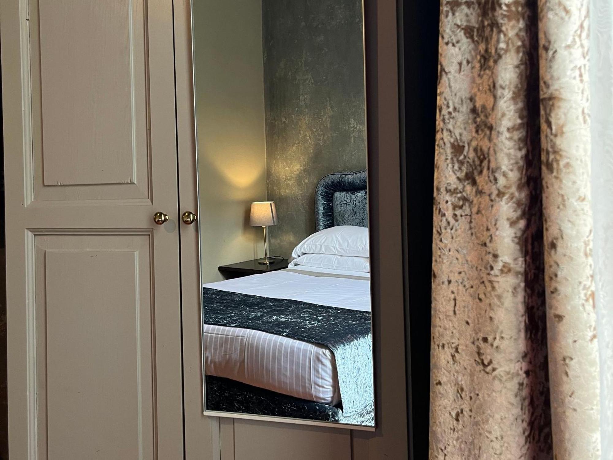 Numa Palazzo San Niccolo Aparthotel 4*