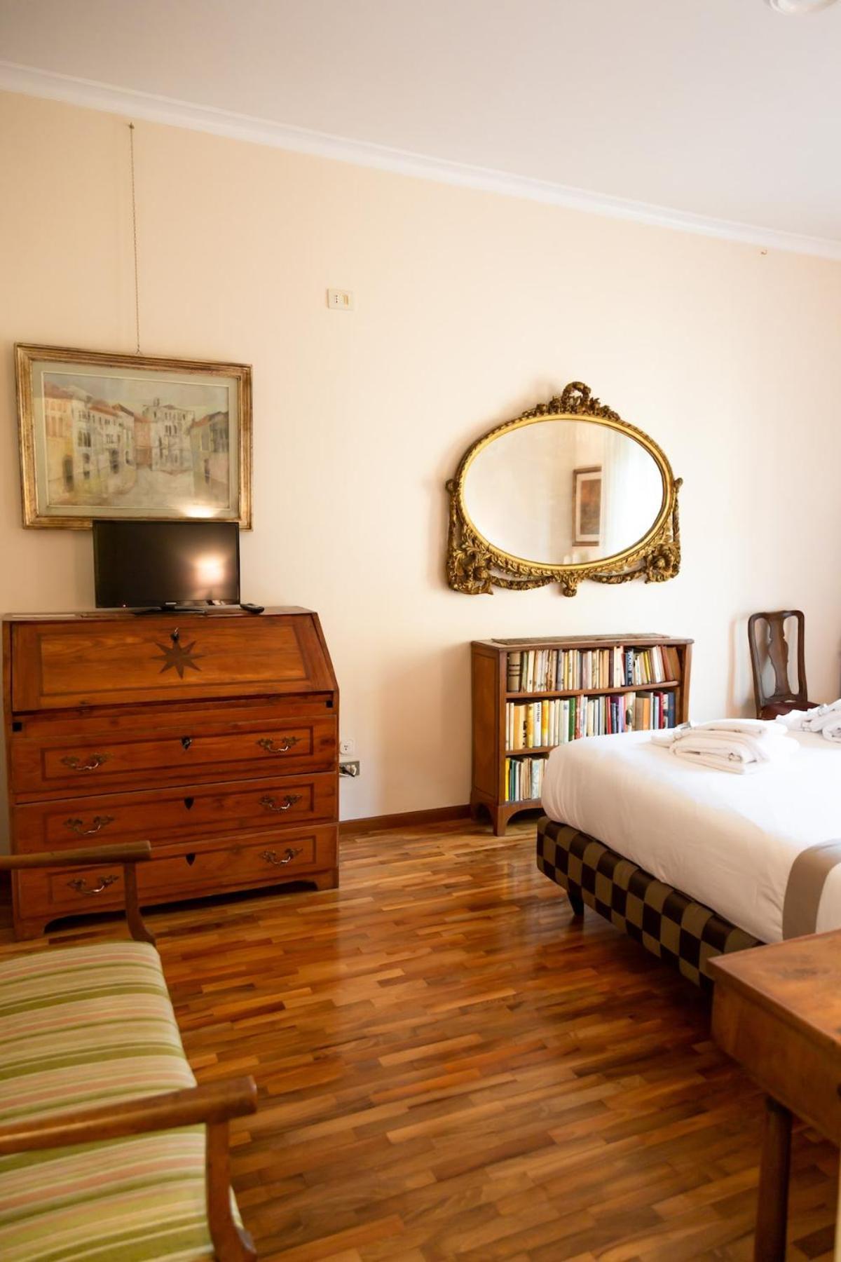 Florence Prestige Nel Heart Of Ponte Vecchio Villa