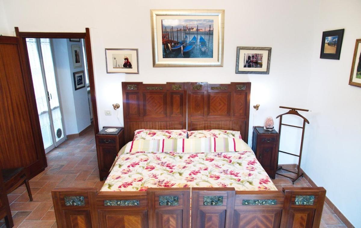 Elegant 300m From Old Town Center Appartamento